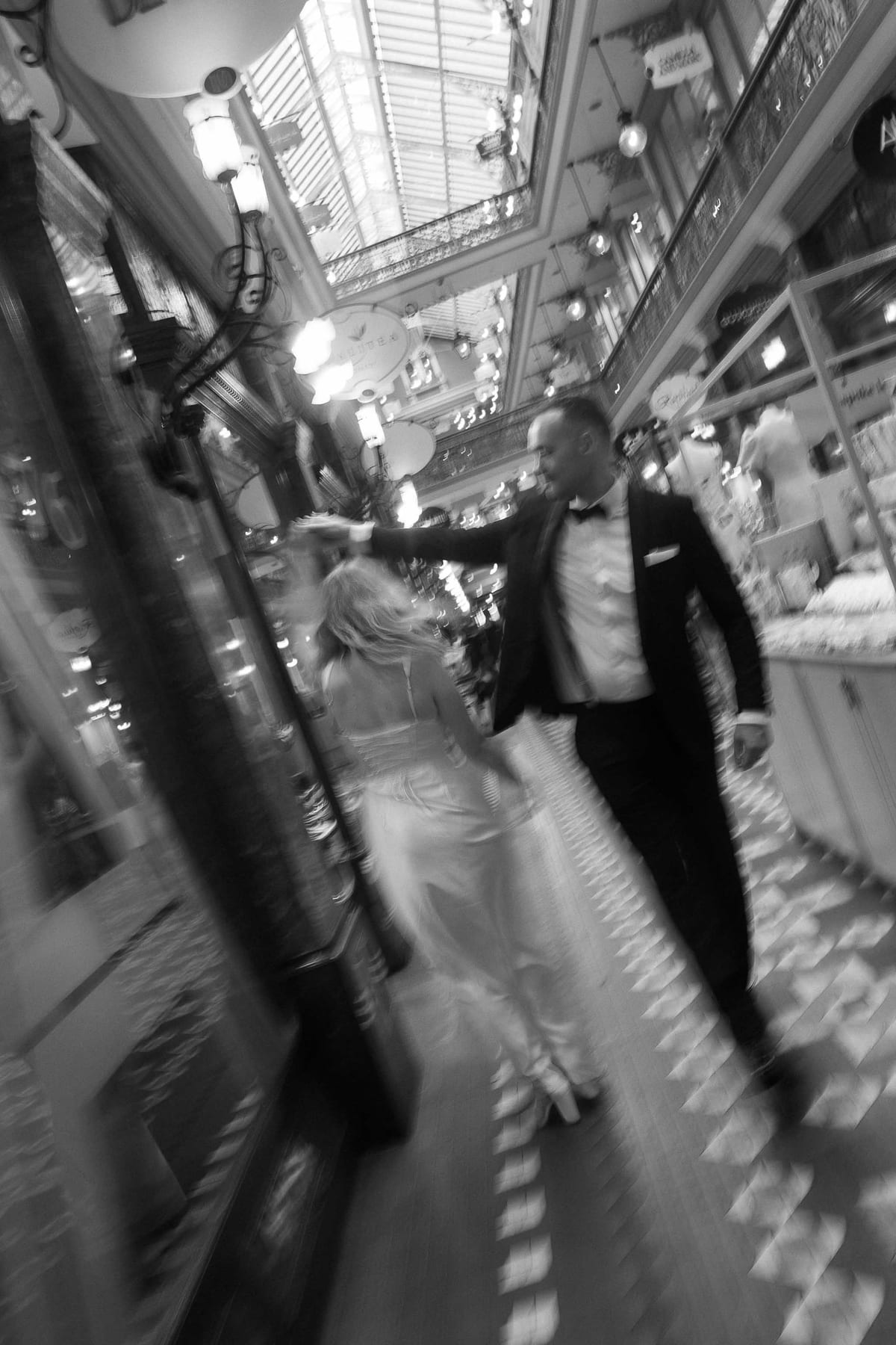 ASHLEIGH AND ED (Pre-wedding photoshoot at MArtin place and Centro86)
