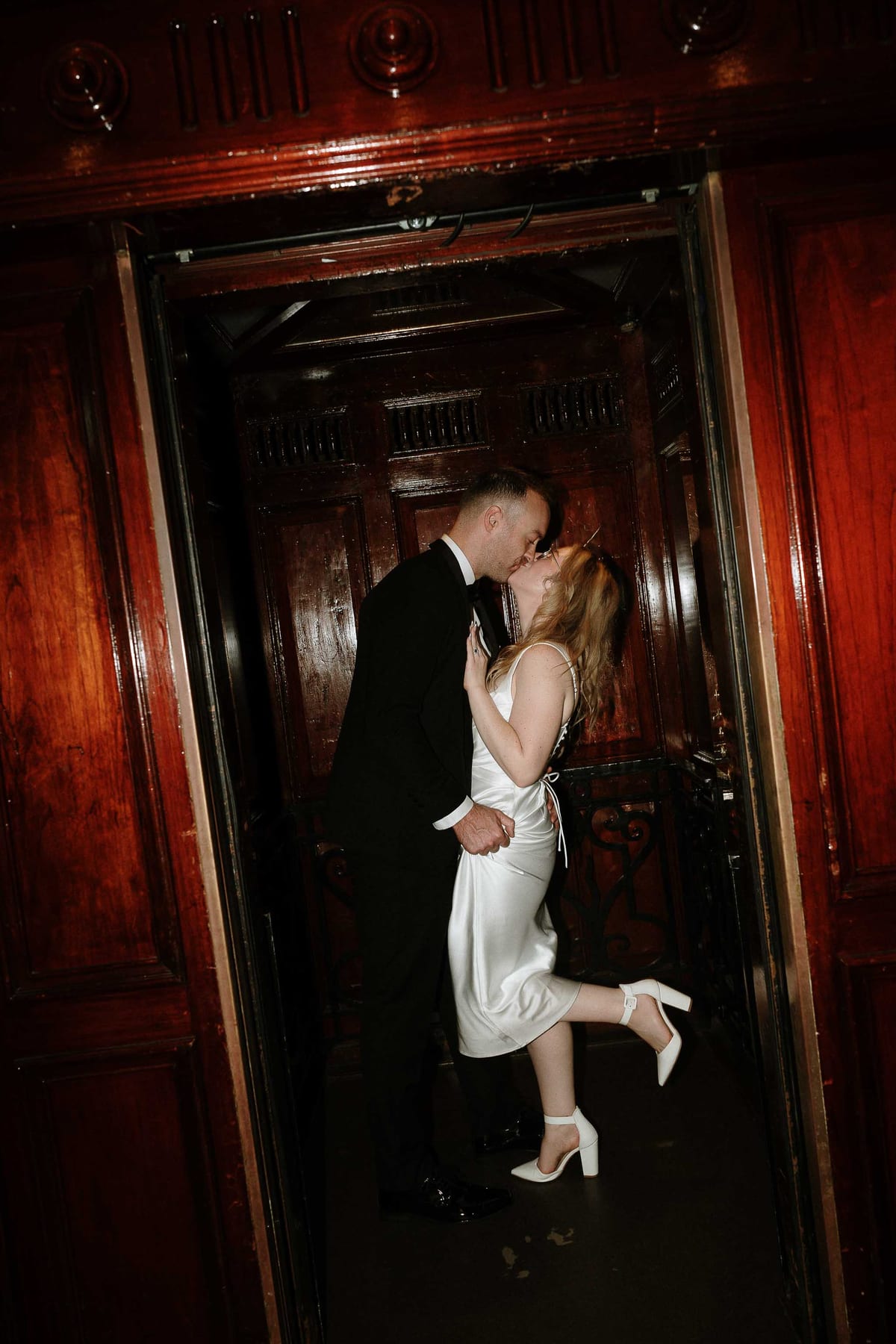 ASHLEIGH AND ED (Pre-wedding photoshoot at MArtin place and Centro86)