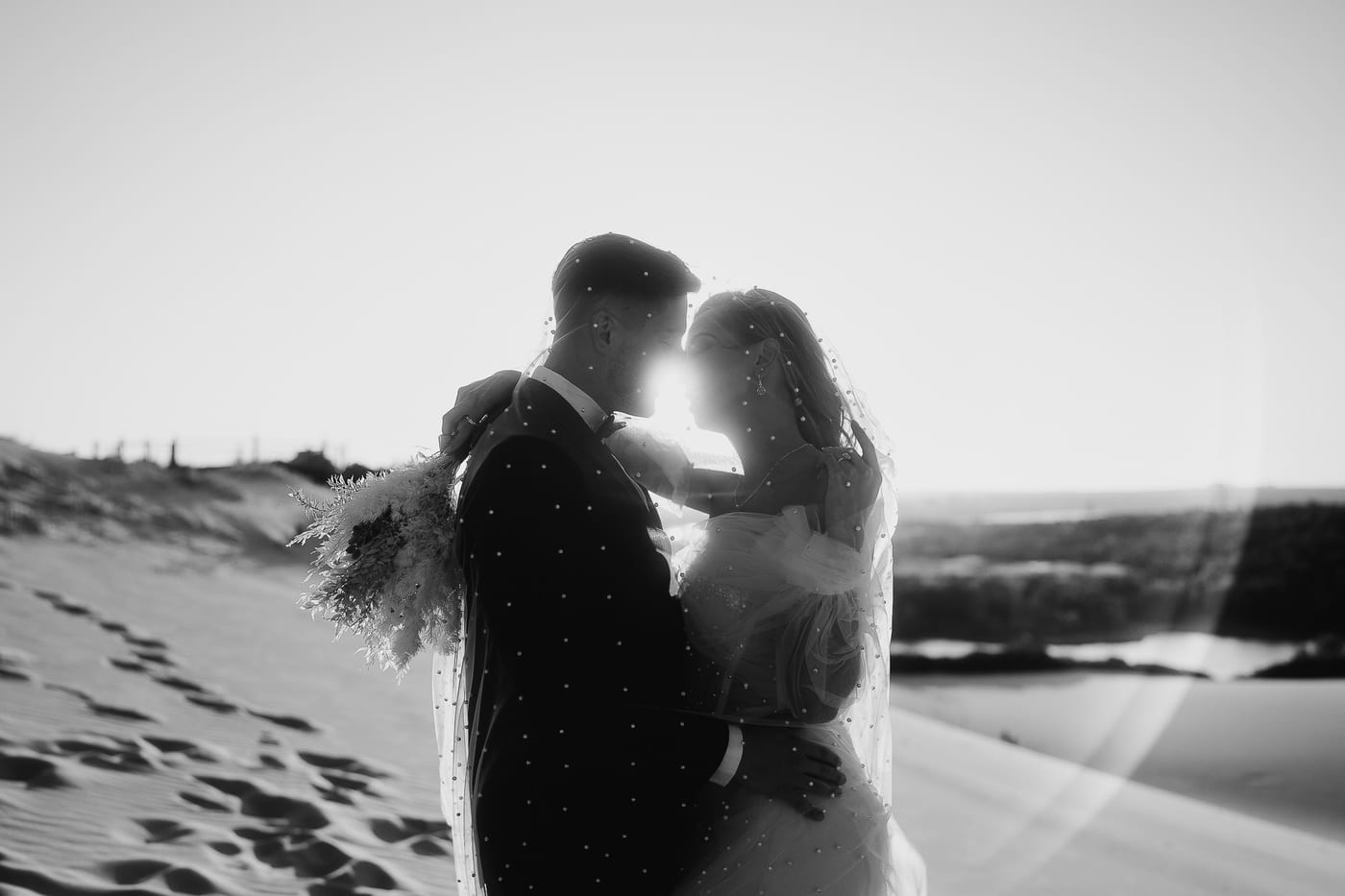 CHARLIE AND CANDICE (Elopement shoot at the Cronulla sand dunes, South Sydney)