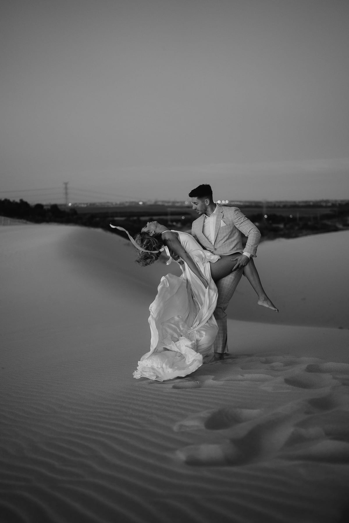 CHARLIE AND CANDICE (Elopement shoot at the Cronulla sand dunes, South Sydney)