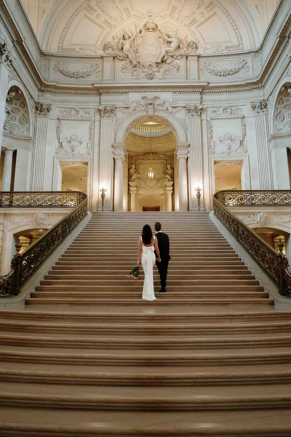 THOMAS AND AMANDA (Elopement photoshoot at the San francisco city hall)