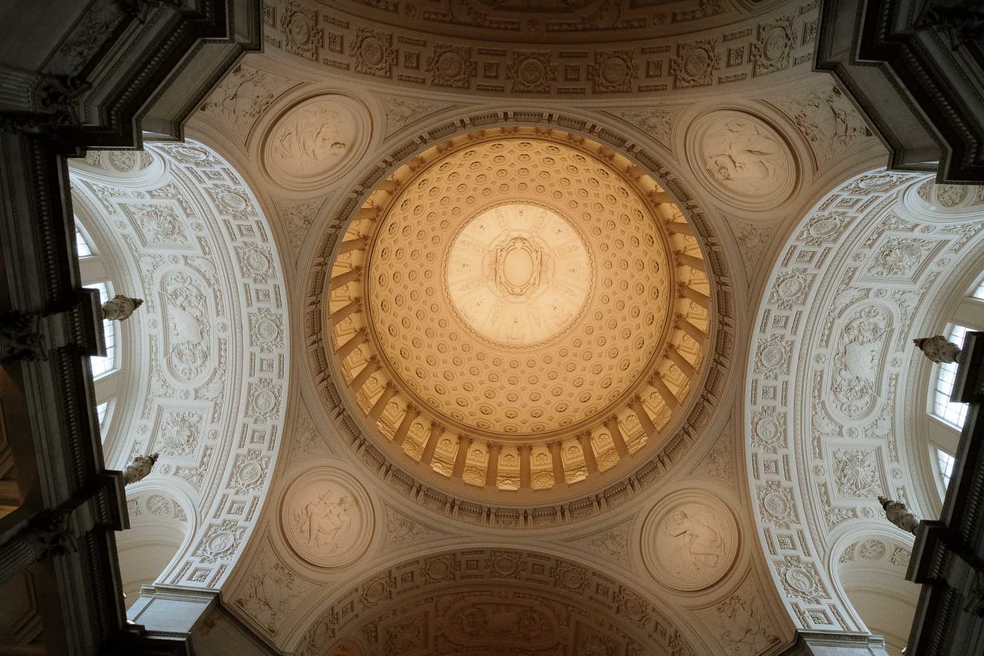 THOMAS AND AMANDA (Elopement photoshoot at the San francisco city hall)