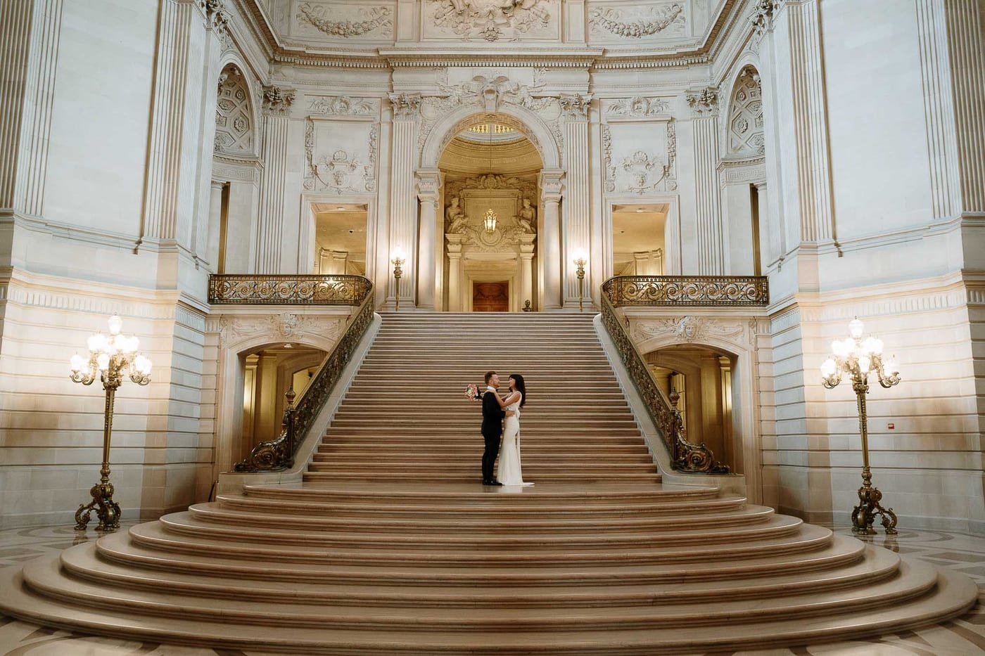 THOMAS AND AMANDA (Elopement photoshoot at the San francisco city hall)