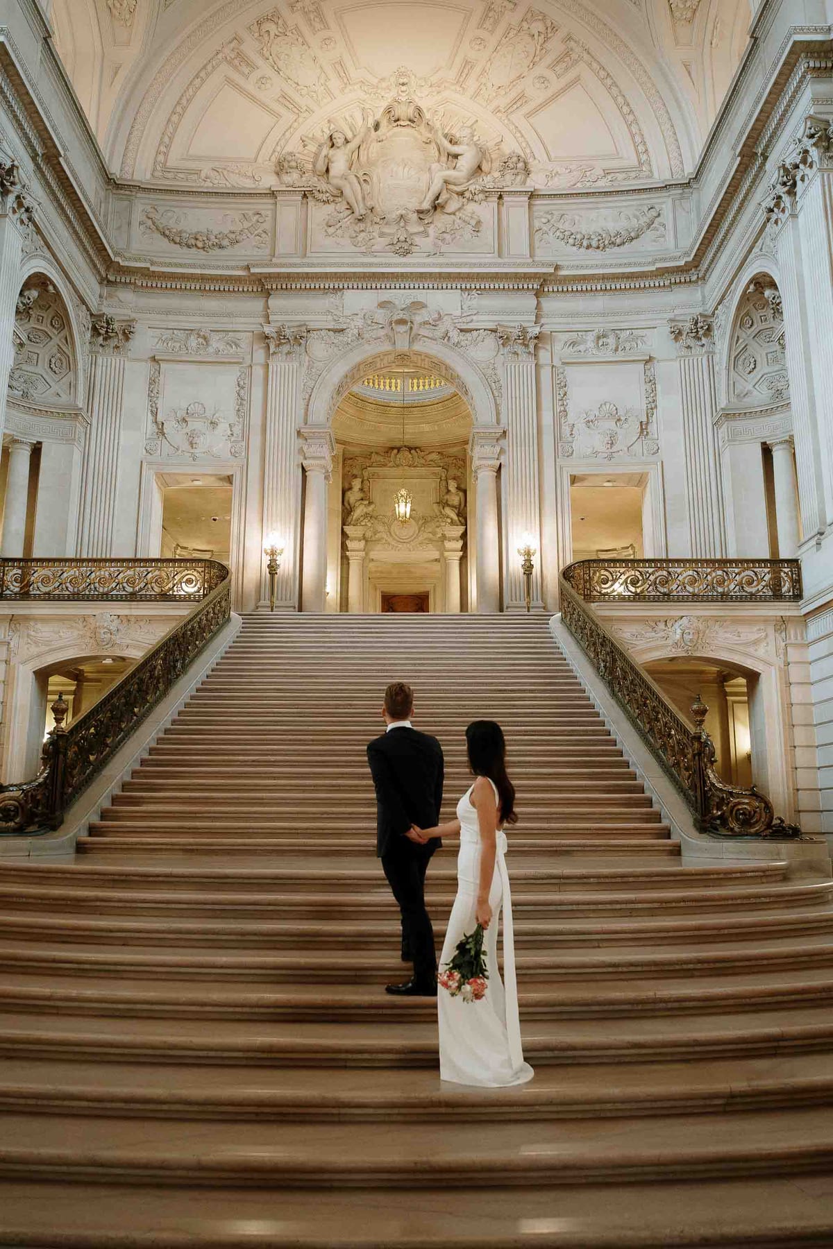 THOMAS AND AMANDA (Elopement photoshoot at the San francisco city hall)