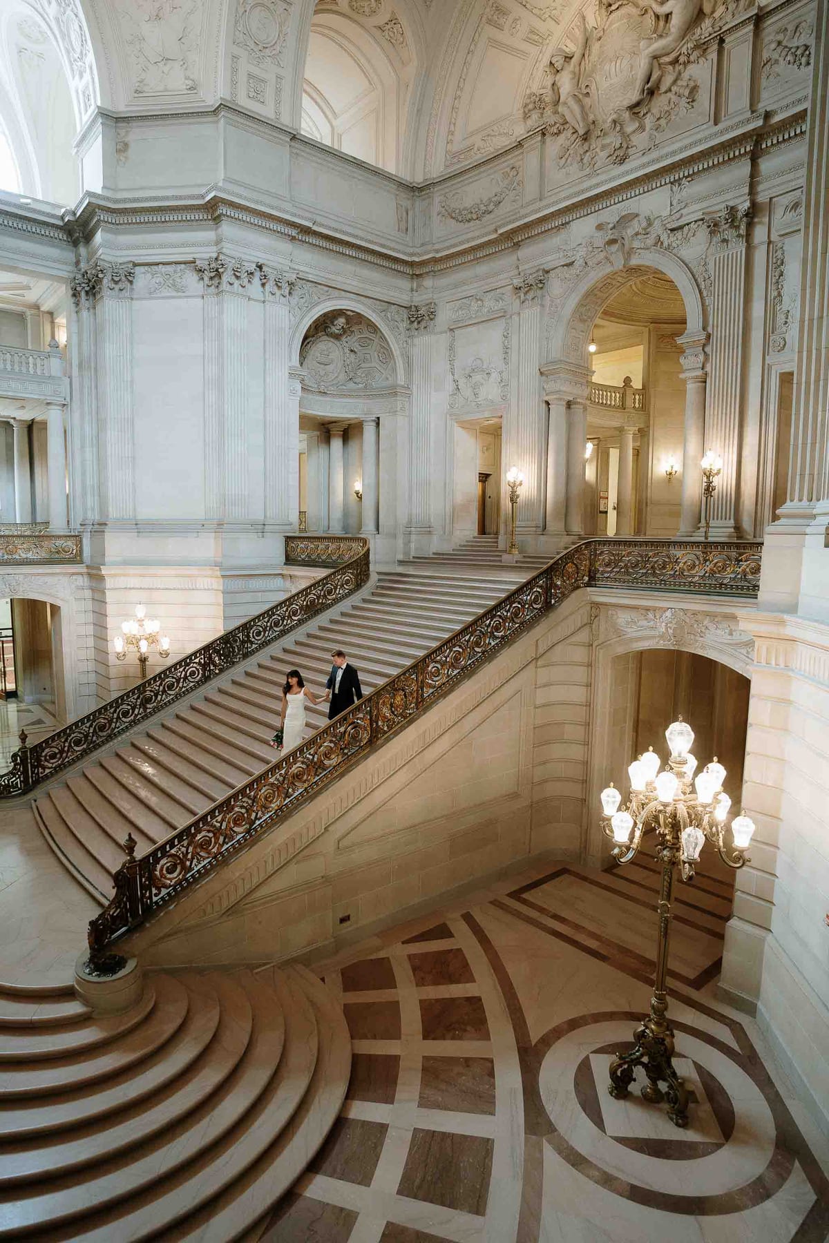 THOMAS AND AMANDA (Elopement photoshoot at the San francisco city hall)