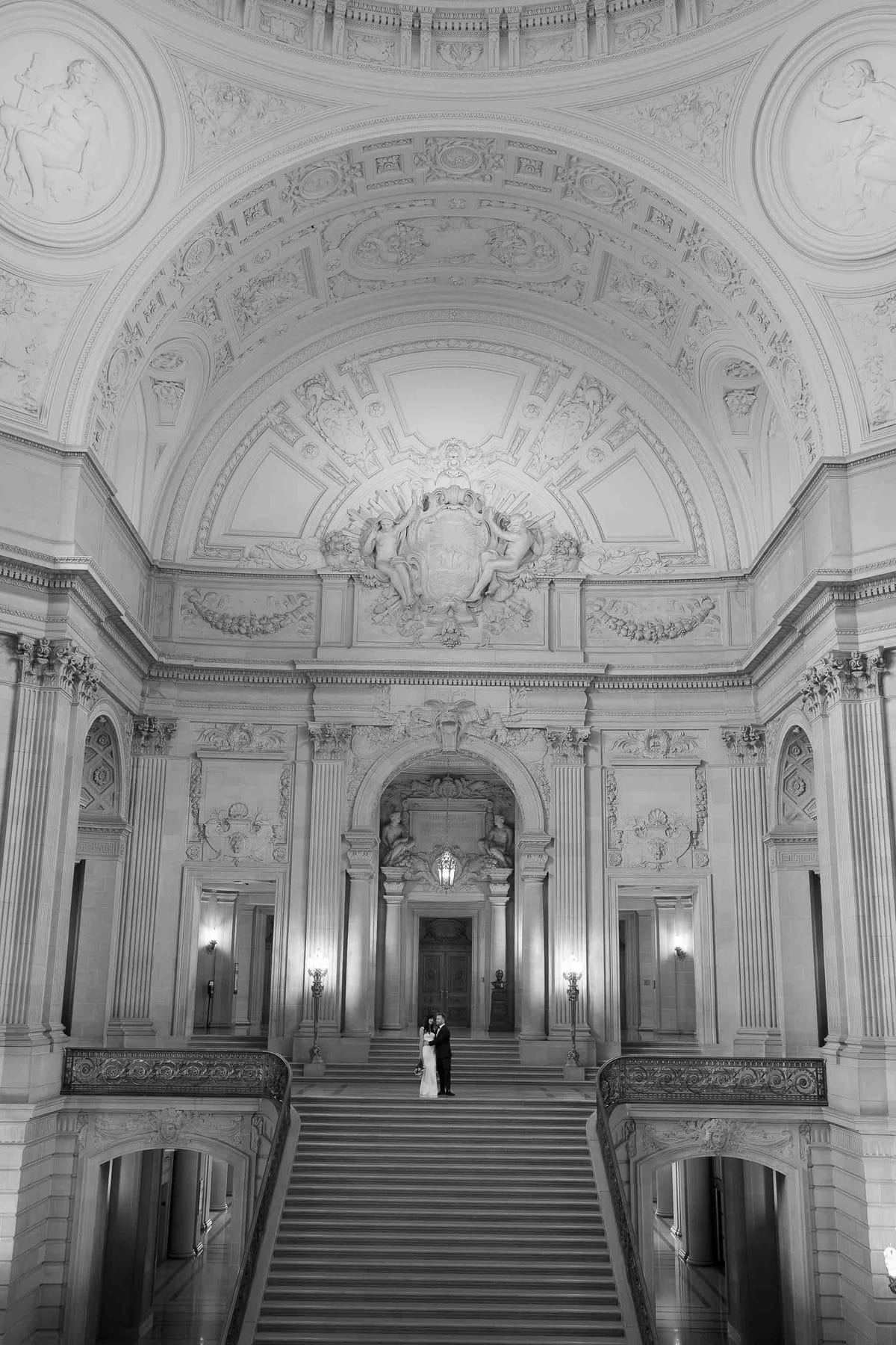 THOMAS AND AMANDA (Elopement photoshoot at the San francisco city hall)