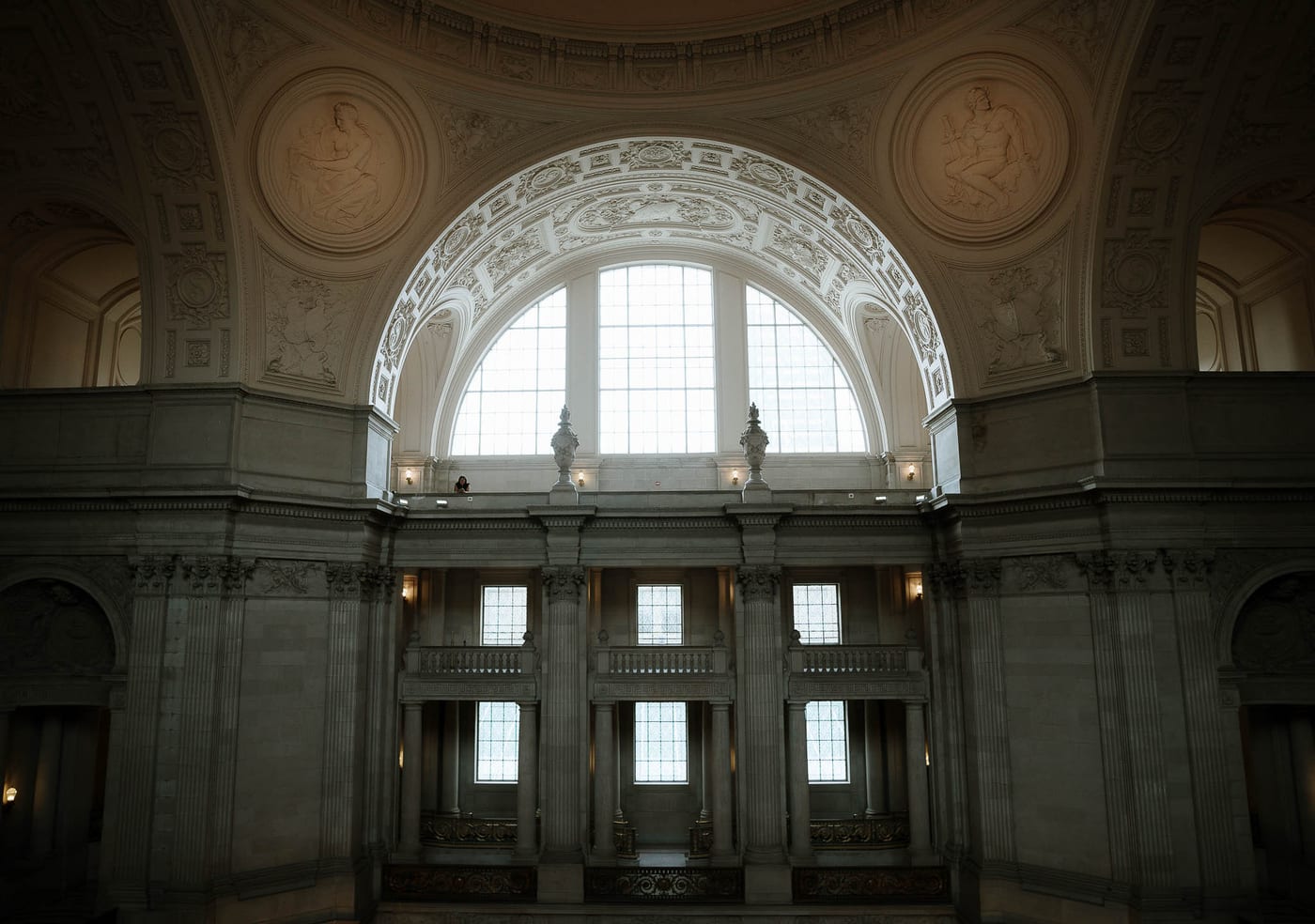 THOMAS AND AMANDA (Elopement photoshoot at the San francisco city hall)