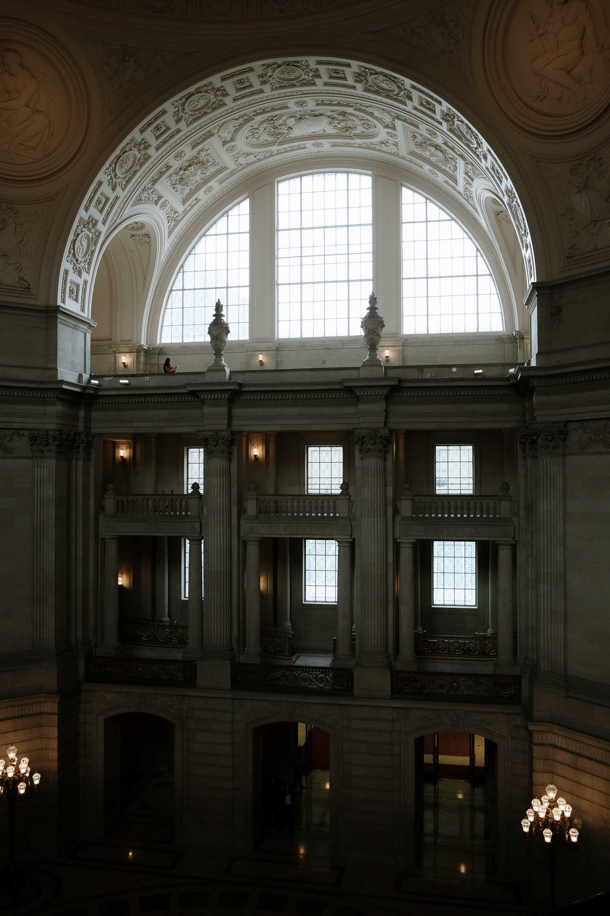 THOMAS AND AMANDA (Elopement photoshoot at the San francisco city hall)