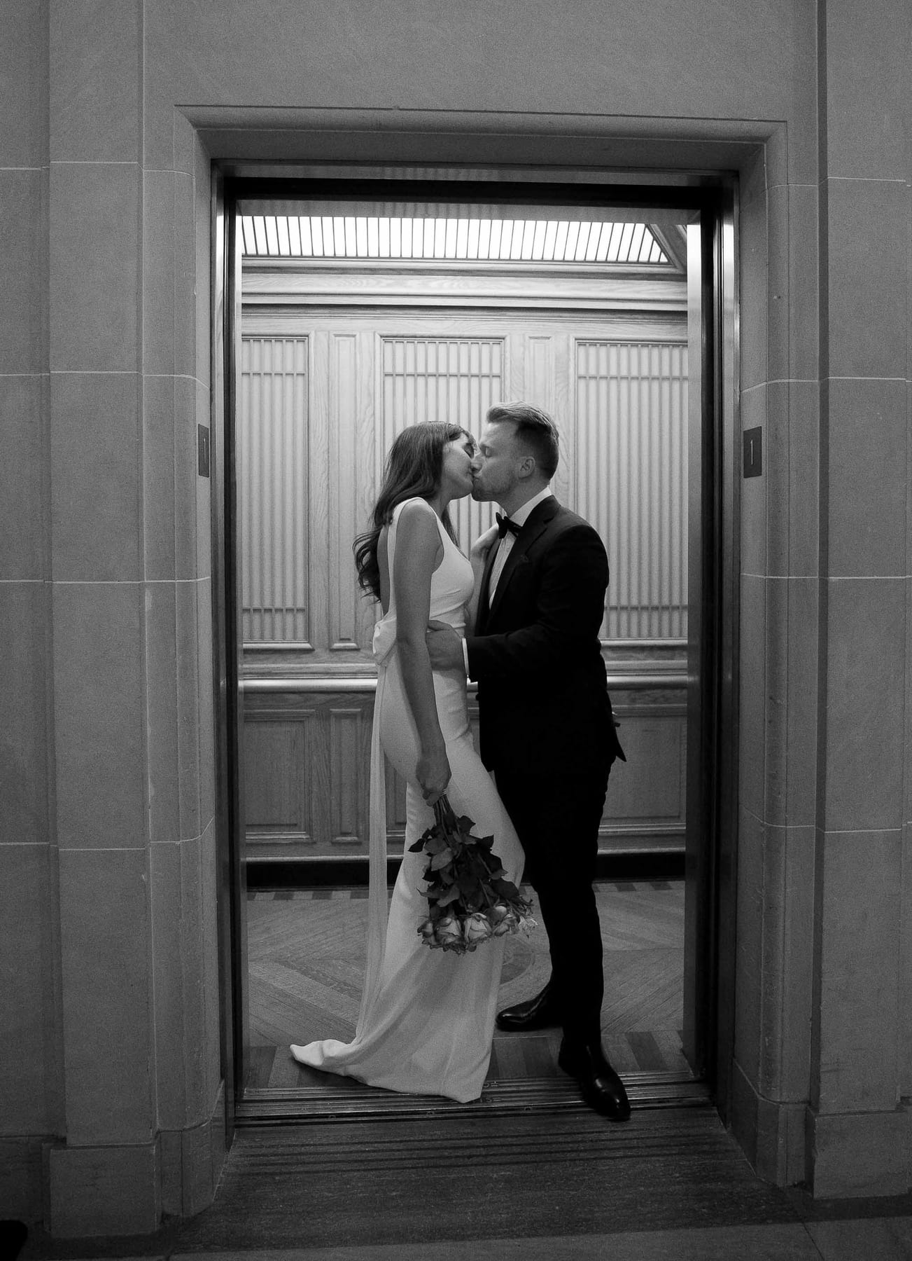 THOMAS AND AMANDA (Elopement photoshoot at the San francisco city hall)
