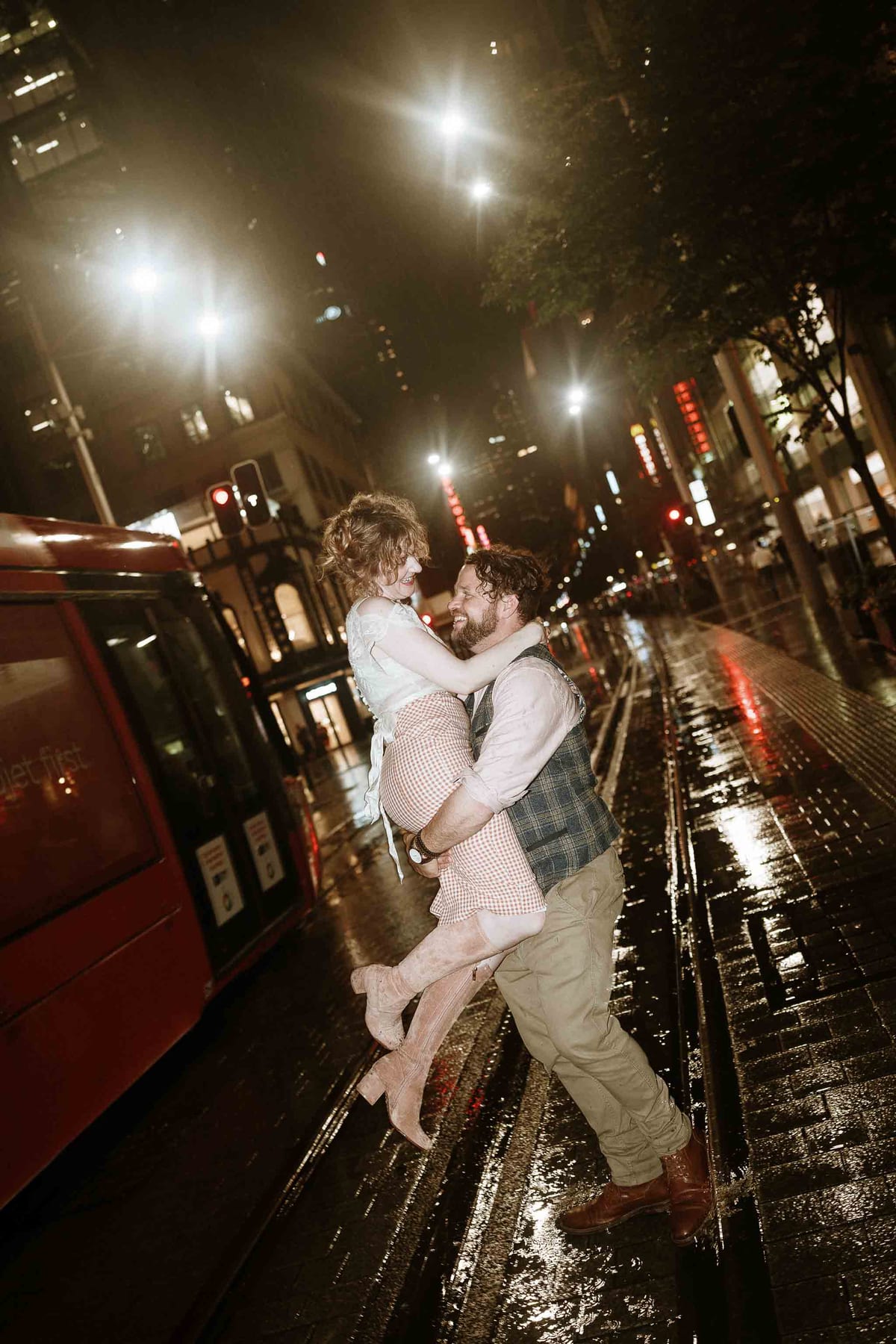 DANI AND RYAN (Date night photoshoot, Martin place Sydney)