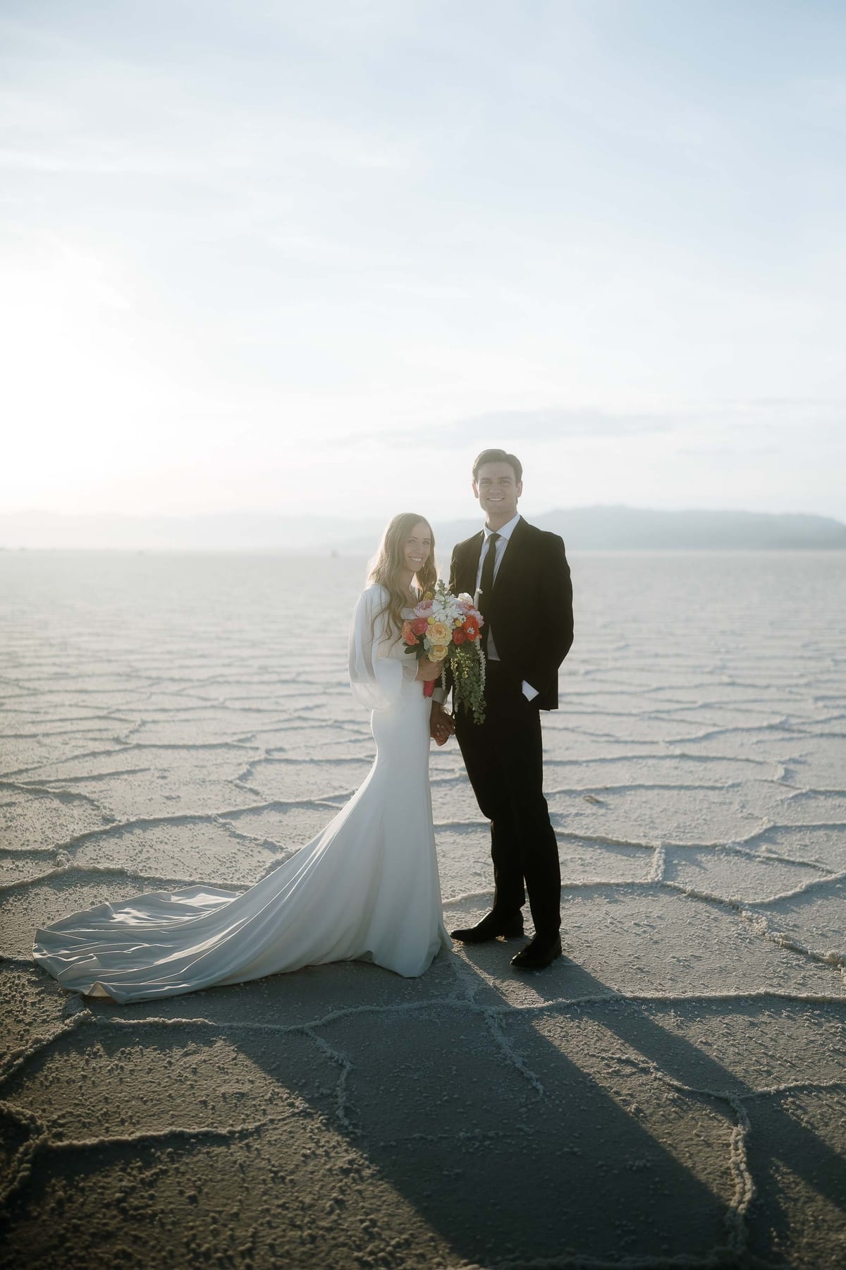ELAINA AND BRIGGS (Elopement photoshoot at the Bonneville salt flats, UTAH, USA)