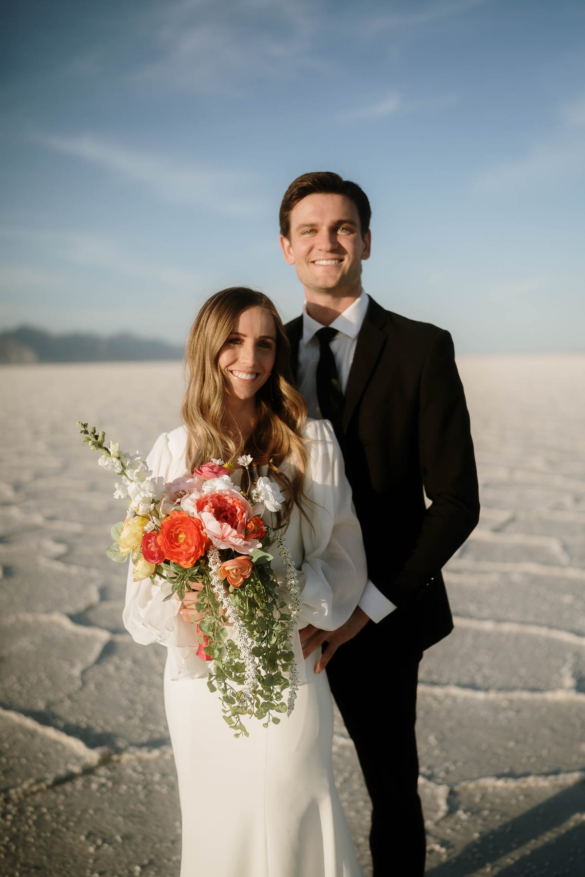 ELAINA AND BRIGGS (Elopement photoshoot at the Bonneville salt flats, UTAH, USA)