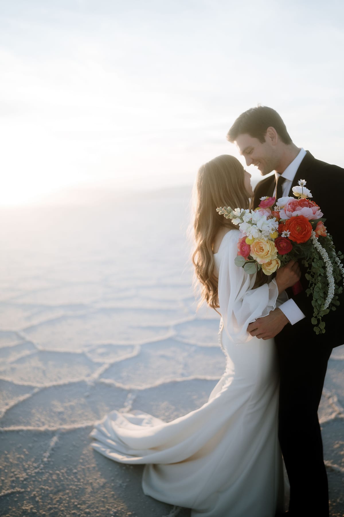 ELAINA AND BRIGGS (Elopement photoshoot at the Bonneville salt flats, UTAH, USA)