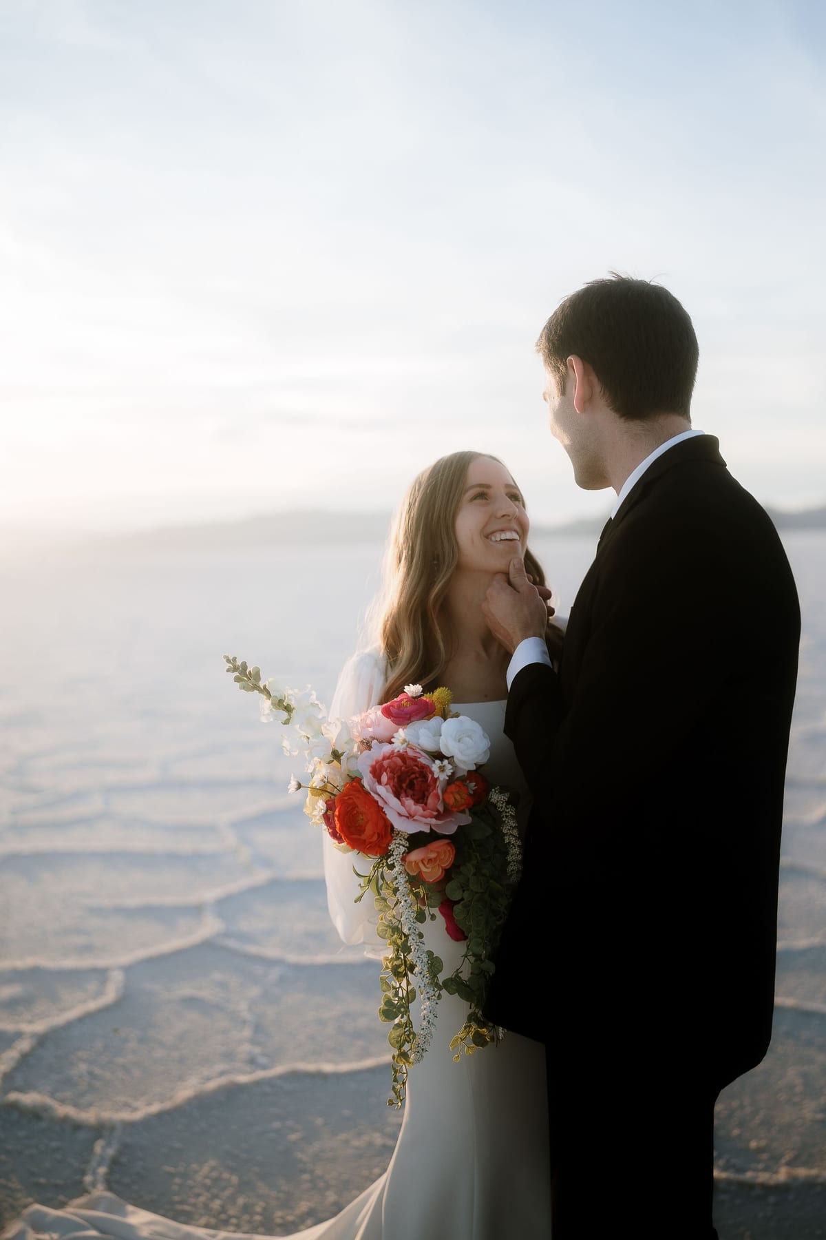 ELAINA AND BRIGGS (Elopement photoshoot at the Bonneville salt flats, UTAH, USA)