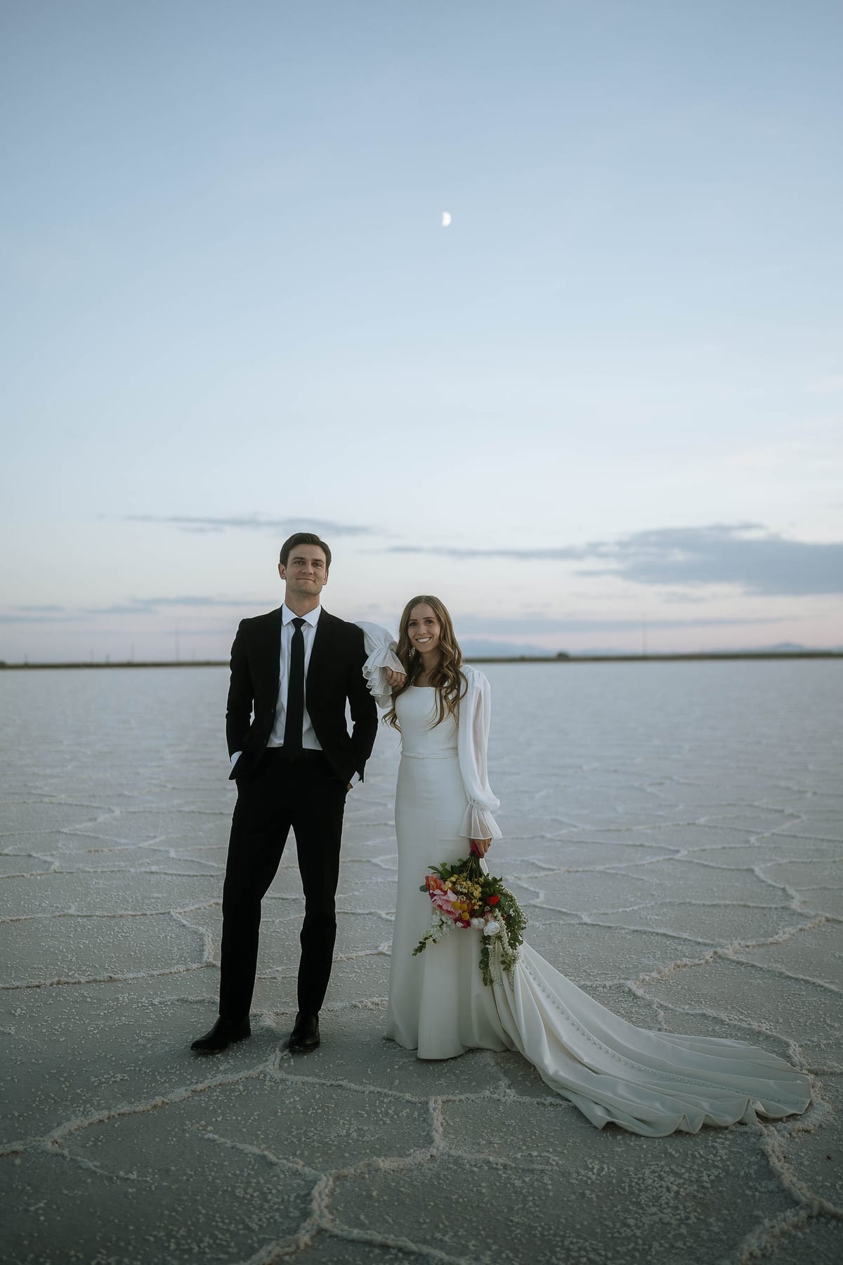 ELAINA AND BRIGGS (Elopement photoshoot at the Bonneville salt flats, UTAH, USA)