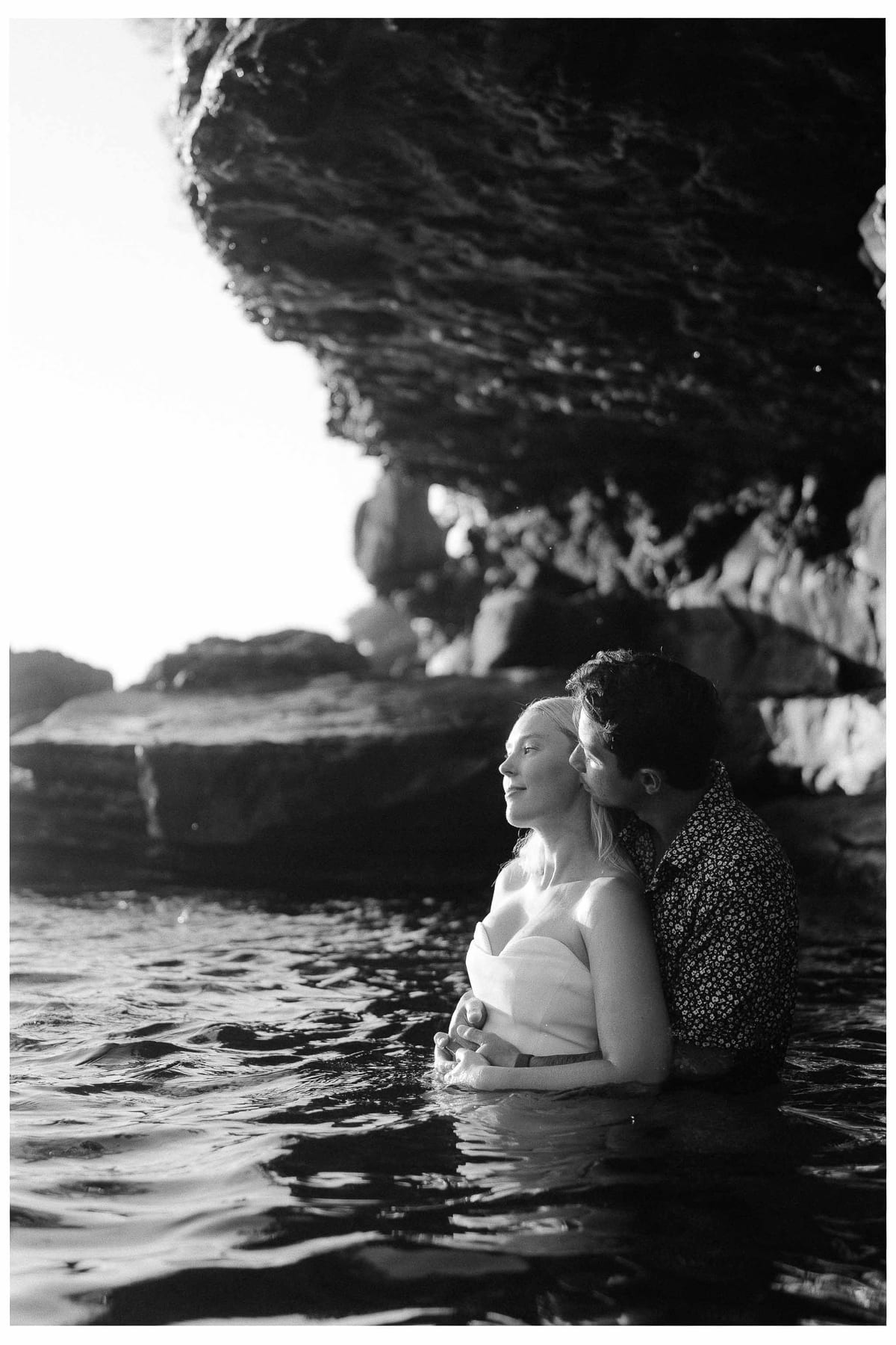 NICOLA AND JASON (Half underwater photoshoot at Gordon's bay, Eastern beacches Sydney)