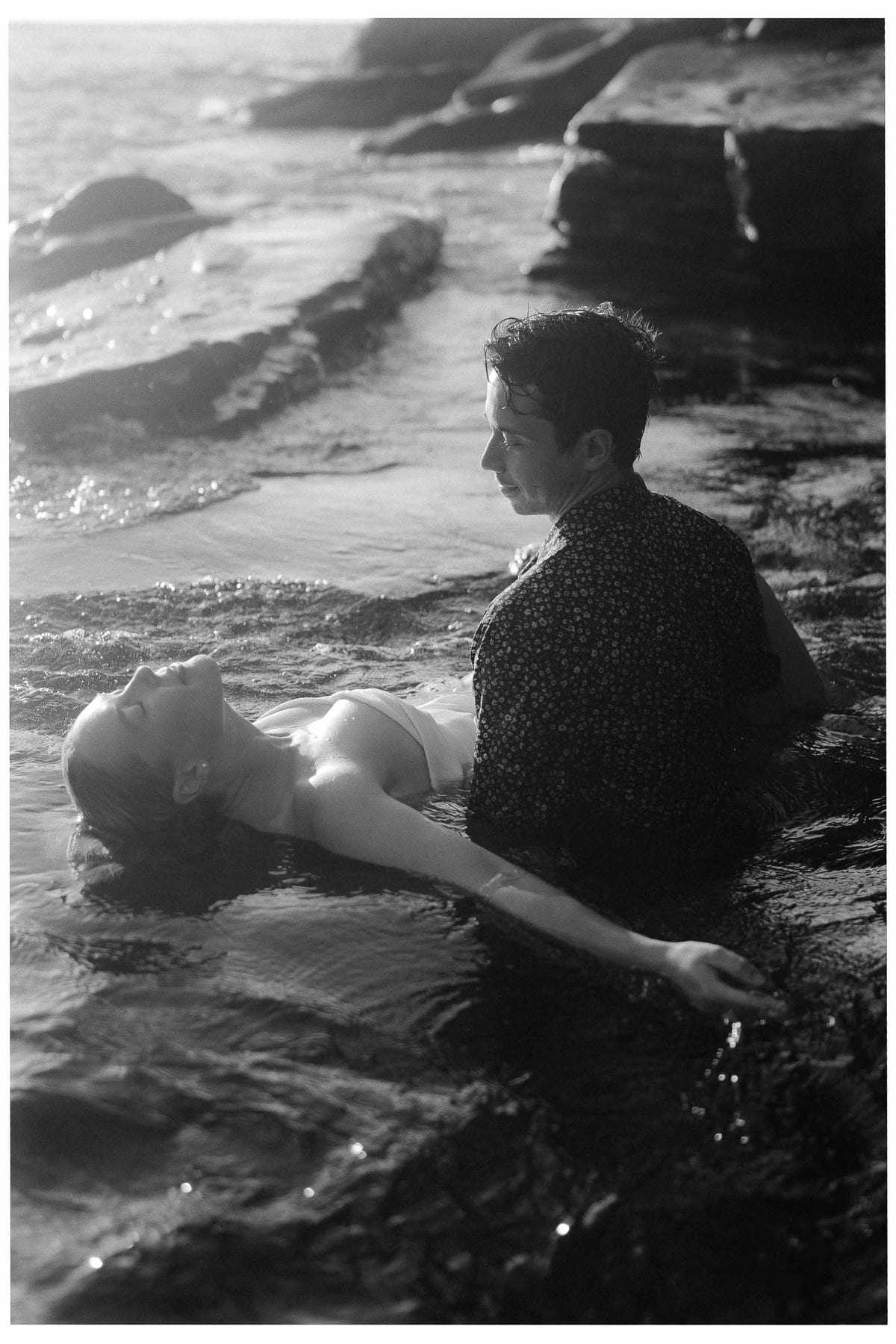 NICOLA AND JASON (Half underwater photoshoot at Gordon's bay, Eastern beacches Sydney)
