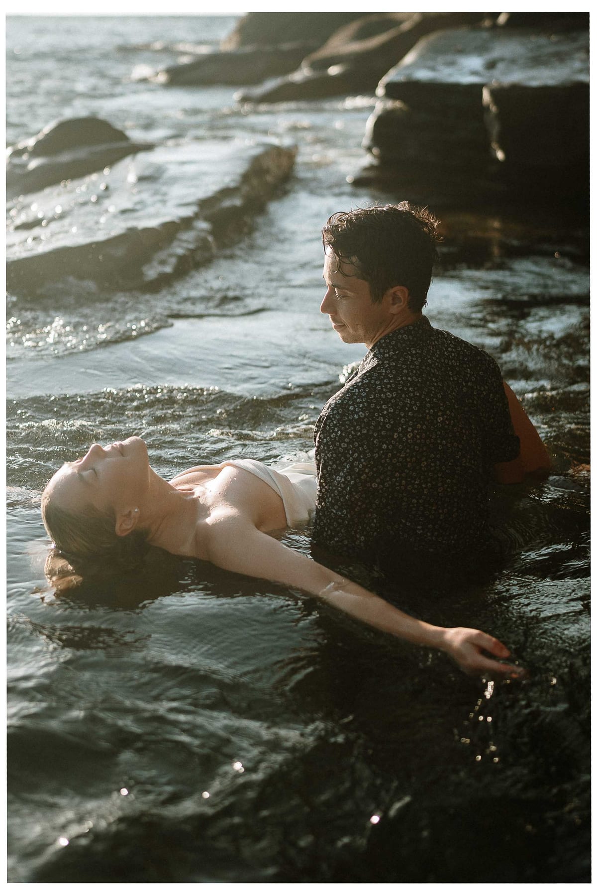 NICOLA AND JASON (Half underwater photoshoot at Gordon's bay, Eastern beacches Sydney)