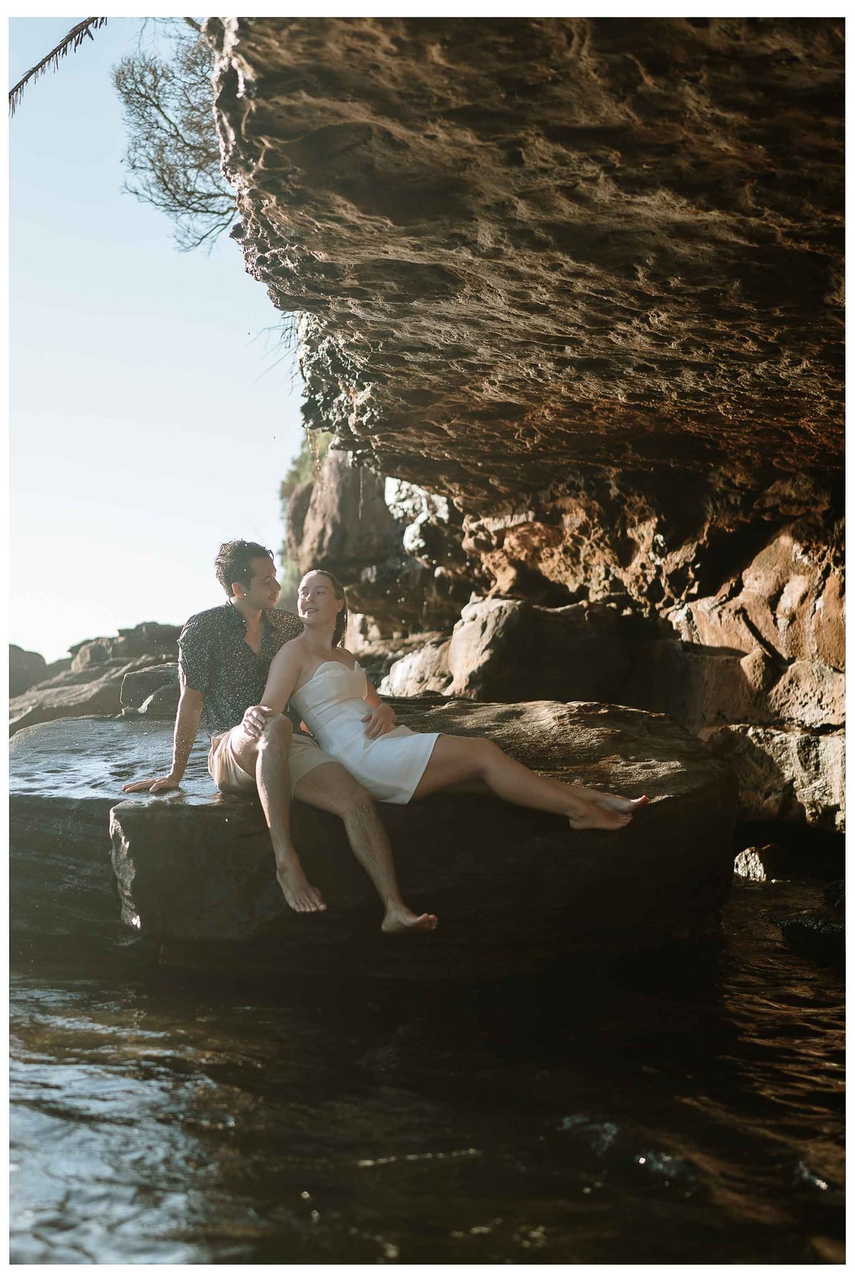 NICOLA AND JASON (Half underwater photoshoot at Gordon's bay, Eastern beacches Sydney)