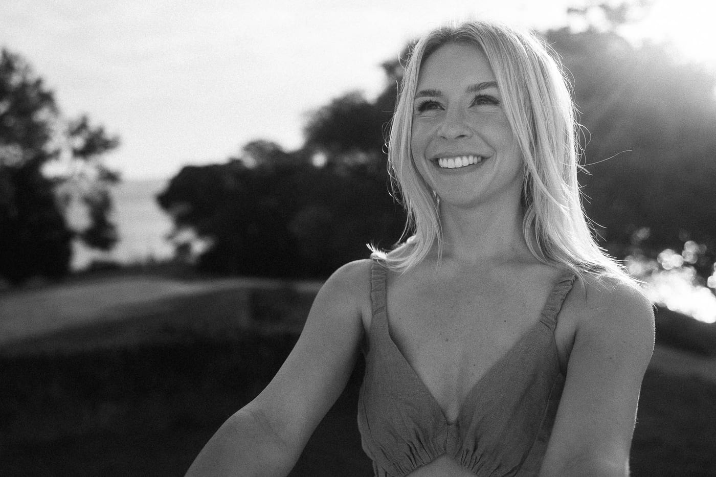 CAMERON AND SARAH (Pre-wedding photoshoot at Milk beach, Rose bay, Vaucluse)