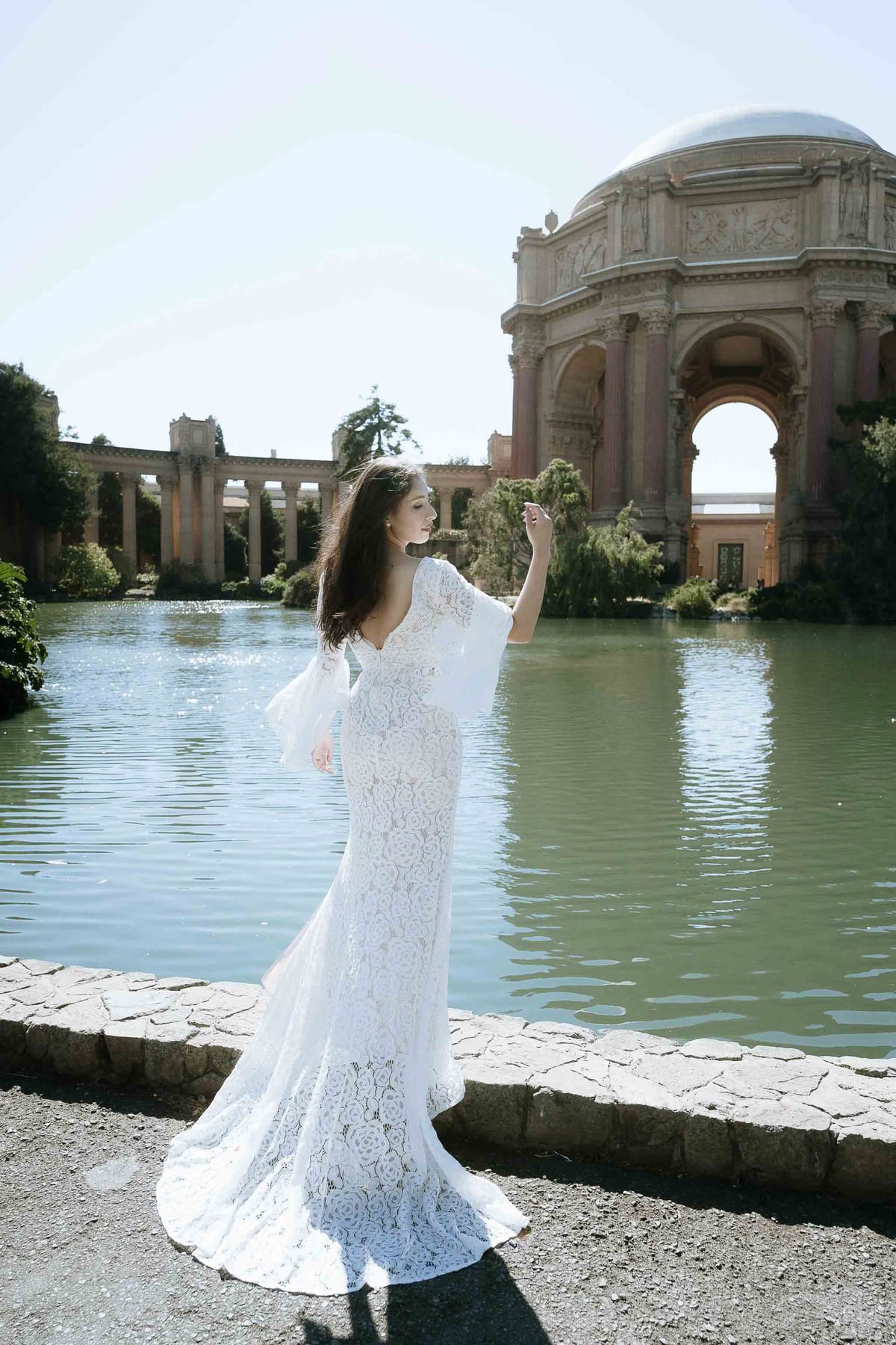 Elopement photoshoot at the Palace of fine arts, San Francisco, CA, USA