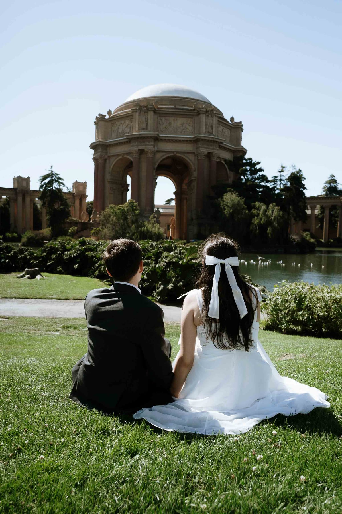 Elopement photoshoot at the Palace of fine arts, San Francisco, CA, USA