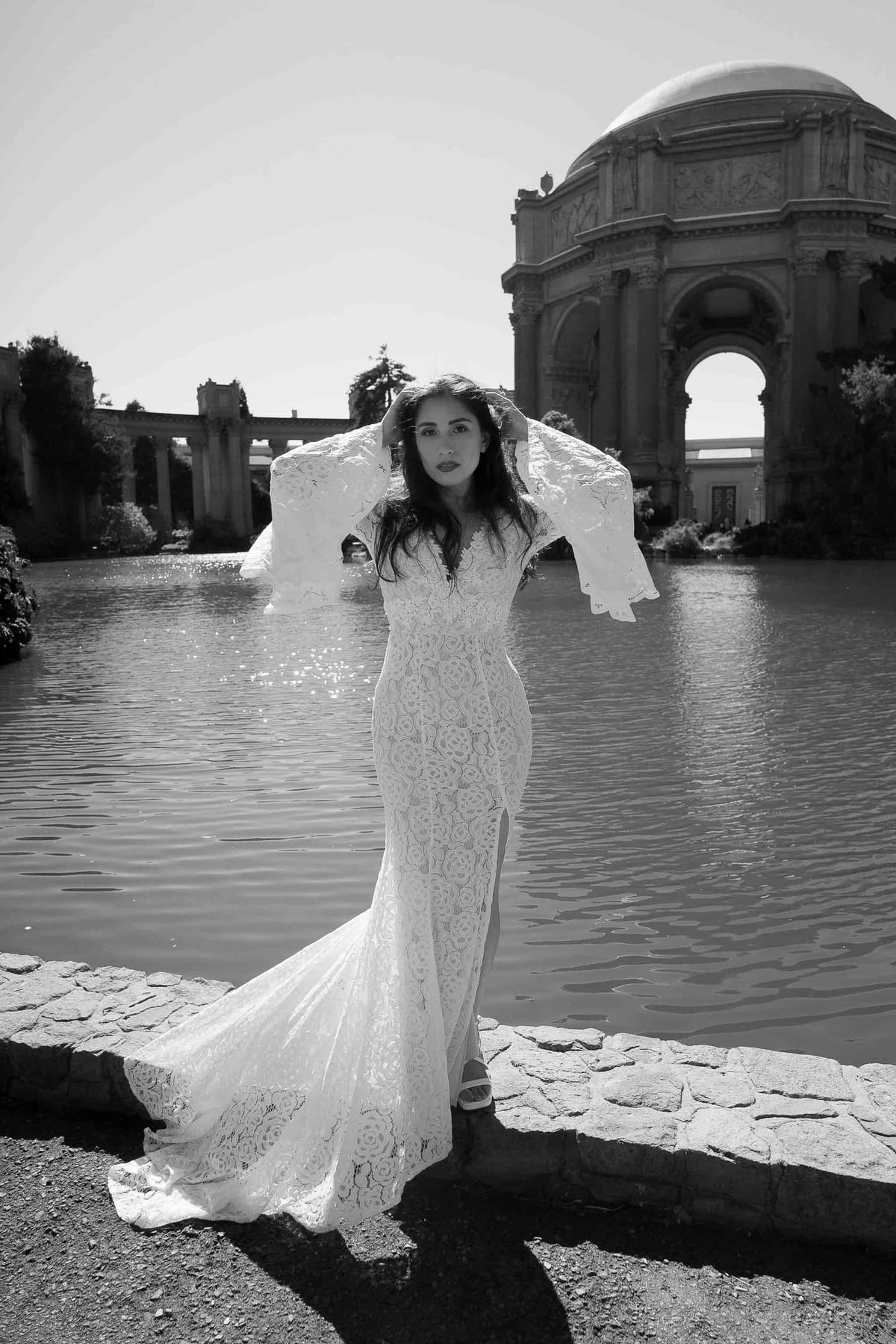 Elopement photoshoot at the Palace of fine arts, San Francisco, CA, USA