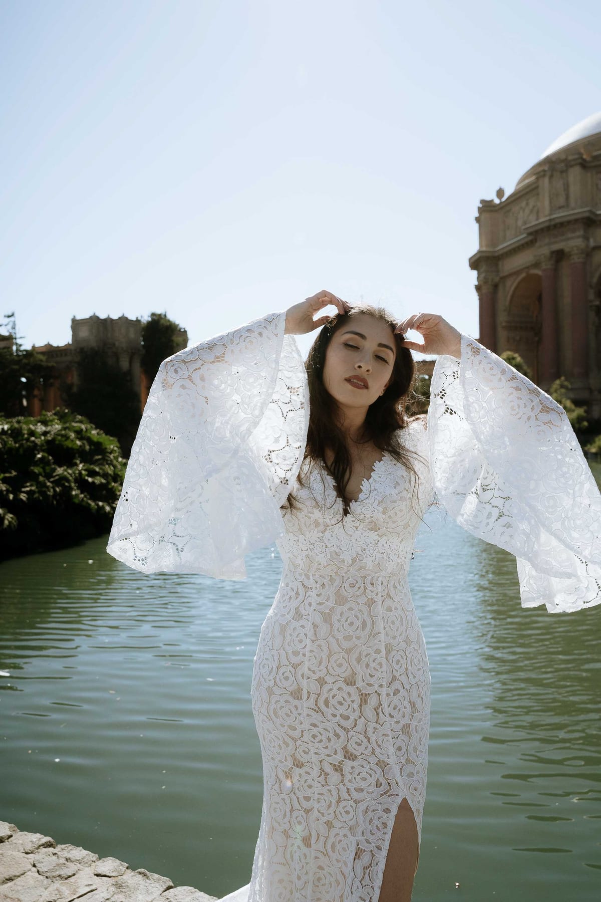 Elopement photoshoot at the Palace of fine arts, San Francisco, CA, USA