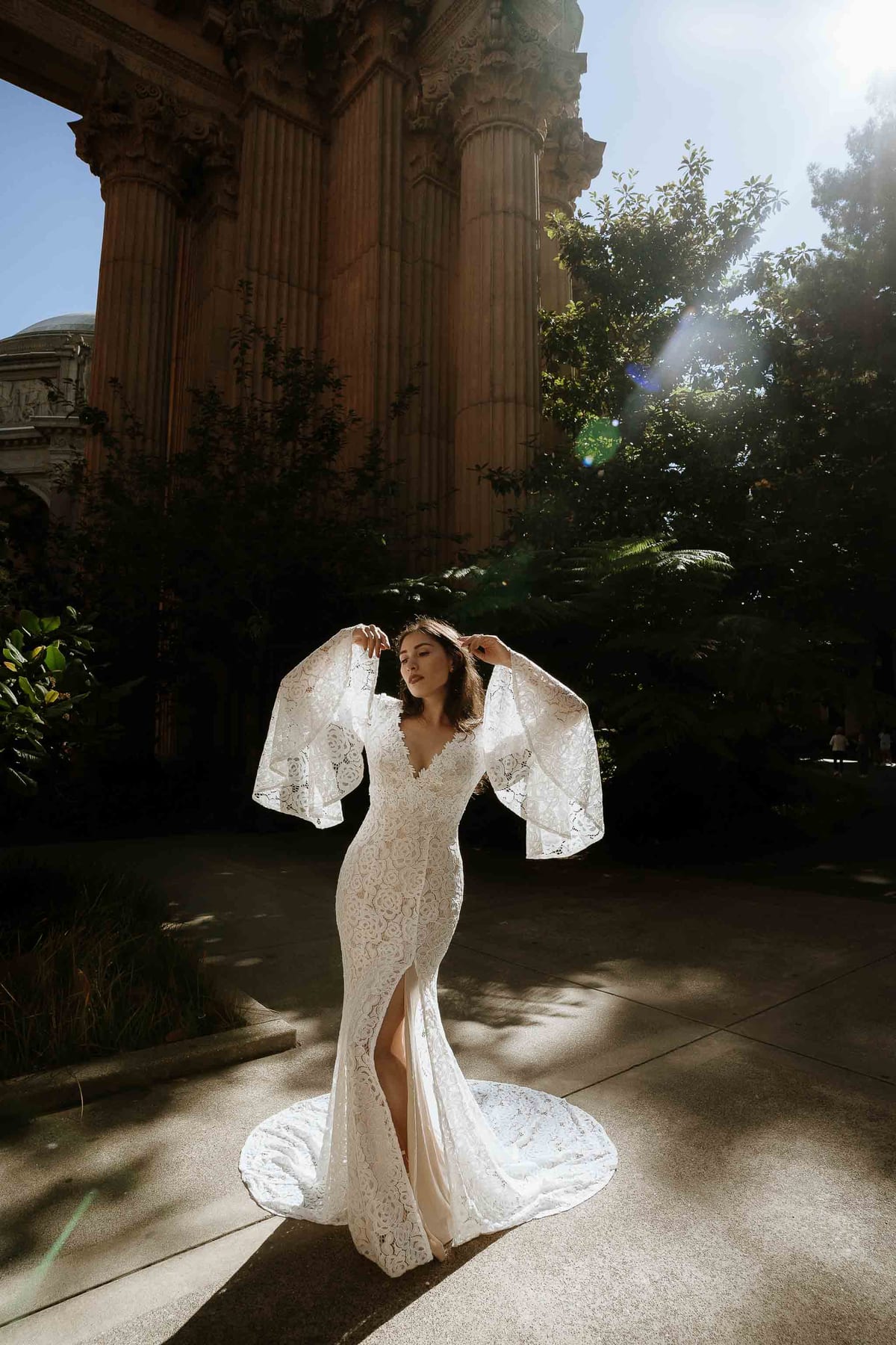 Elopement photoshoot at the Palace of fine arts, San Francisco, CA, USA