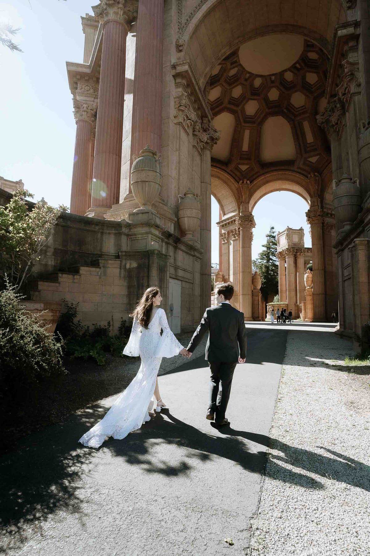 Elopement photoshoot at the Palace of fine arts, San Francisco, CA, USA