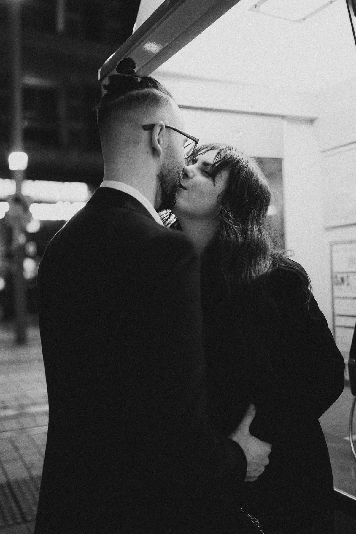 SAMANTHA AND JEREMY (Couple photoshoot at the Restaurant Hubert and Martin Place)