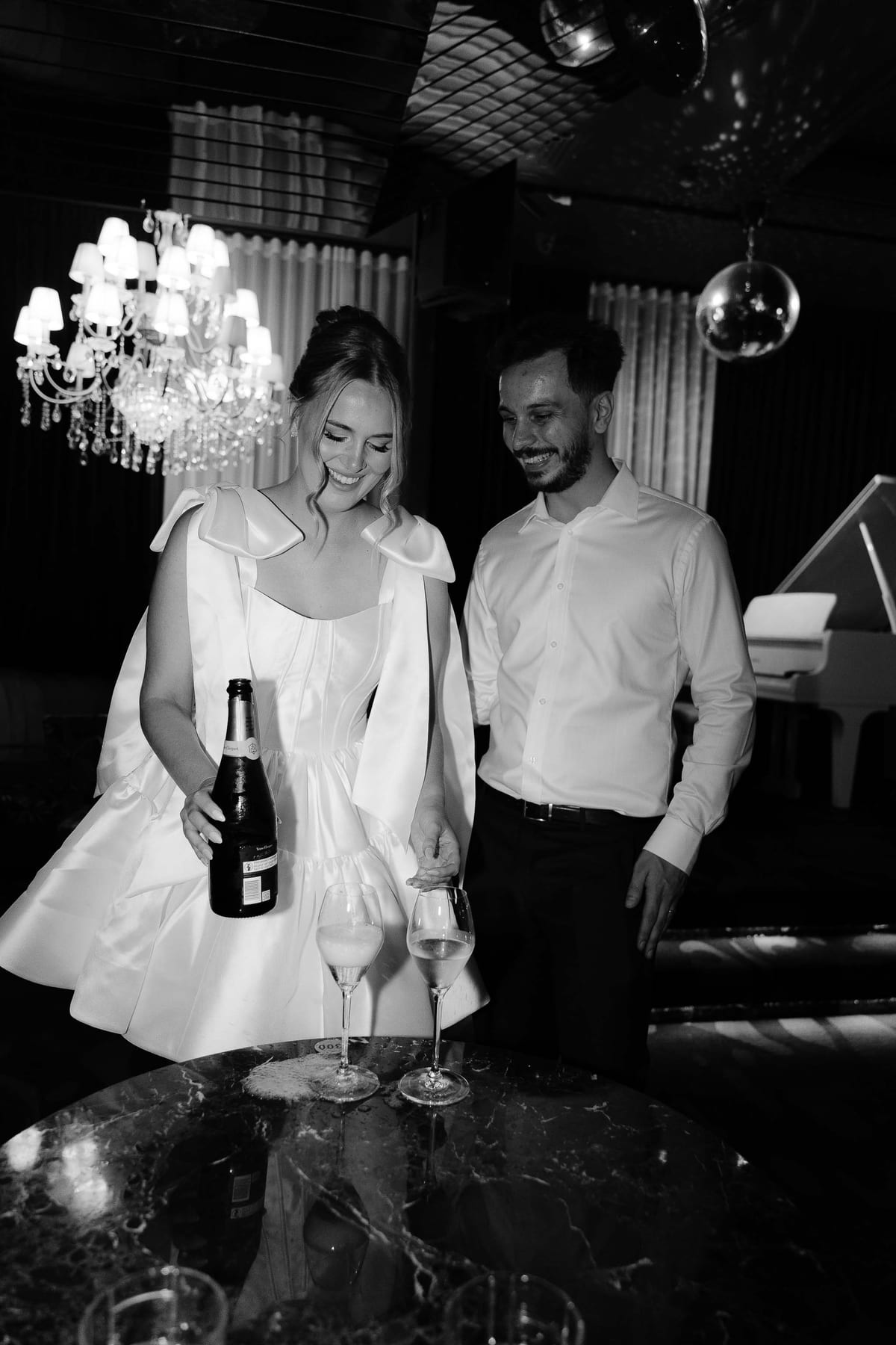 BLAKE AND TESS (Engagement photoshoot at Cardea bar, Barangaroo)