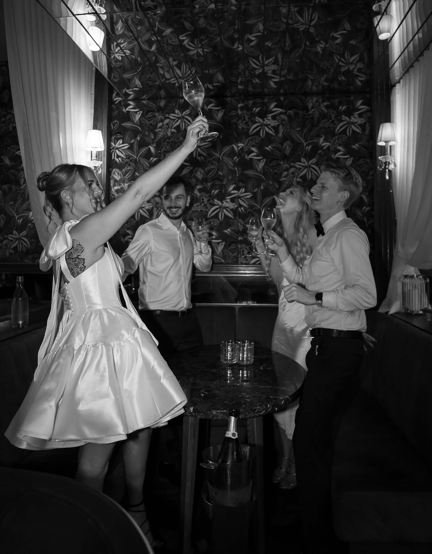 BLAKE AND TESS (Engagement photoshoot at Cardea bar, Barangaroo)
