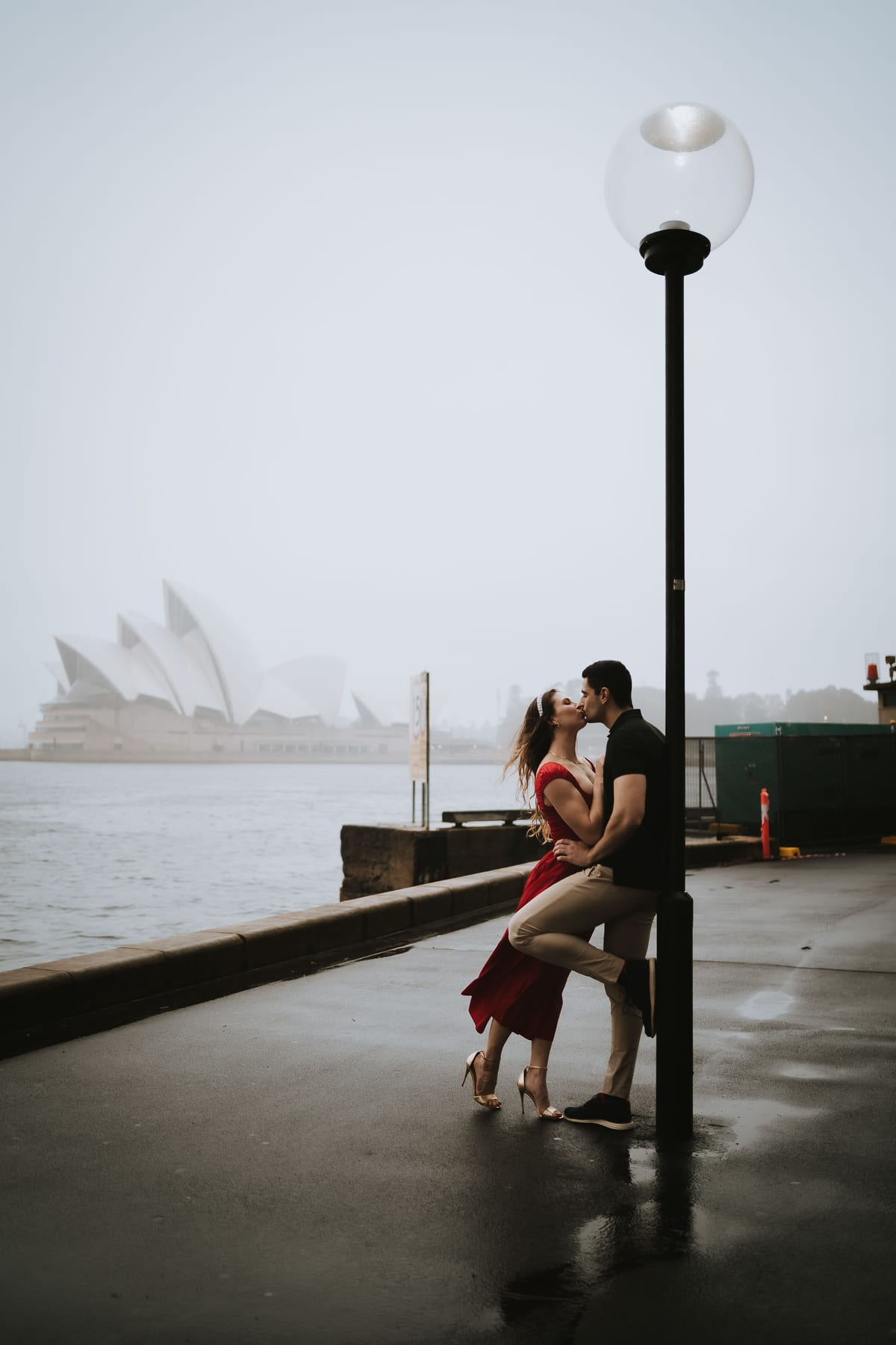 RANKO AND SAVANNAH (Rainy engagement photoshoot at Sydney Harbour bridge and Opera house)