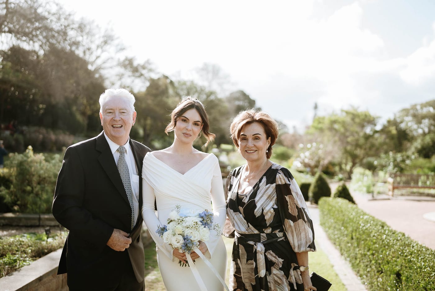 LAURA AND CHRIS (Elopement wedding at the Royal botanical gardens and Opera house Sydney)