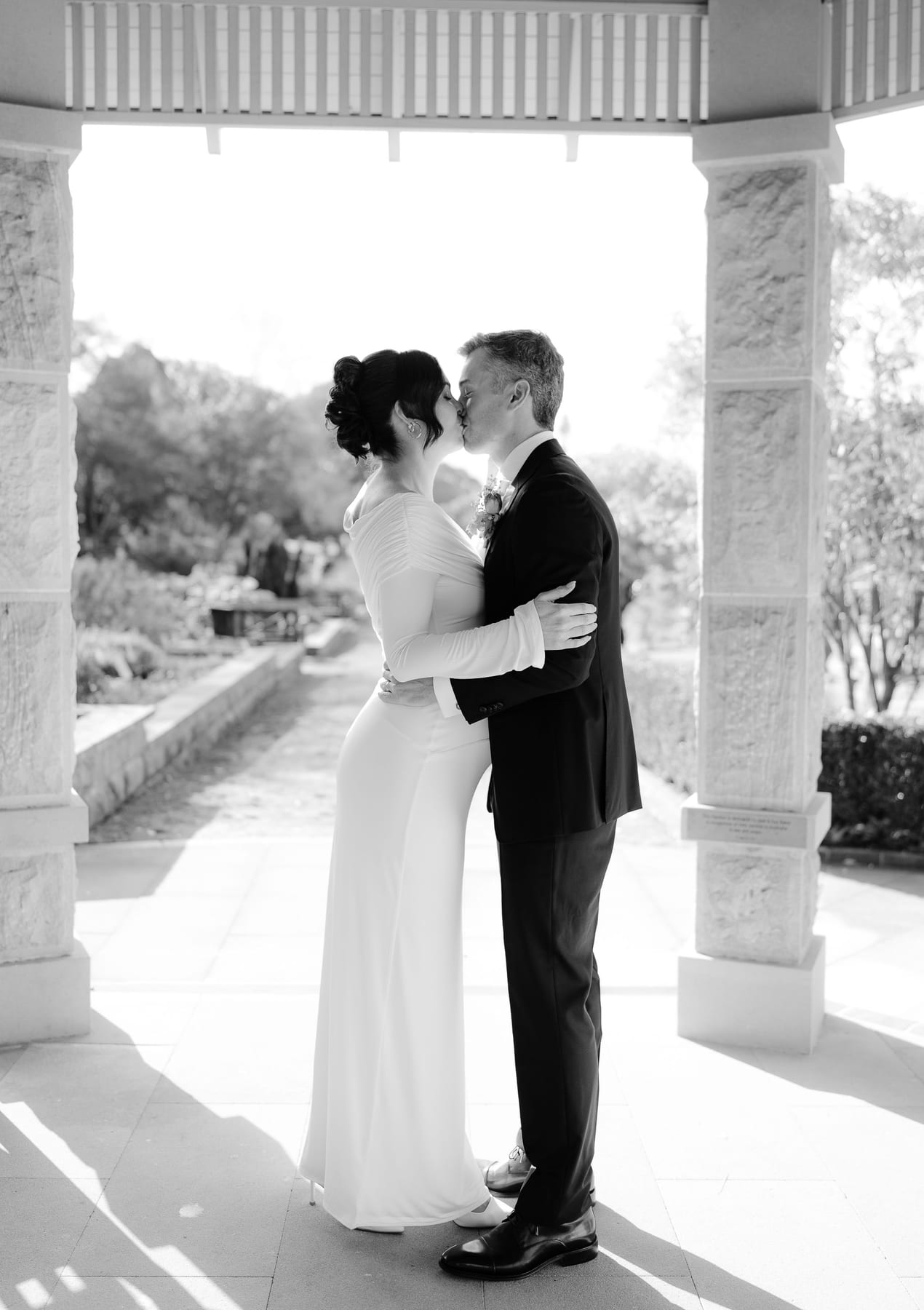 LAURA AND CHRIS (Elopement wedding at the Royal botanical gardens and Opera house Sydney)