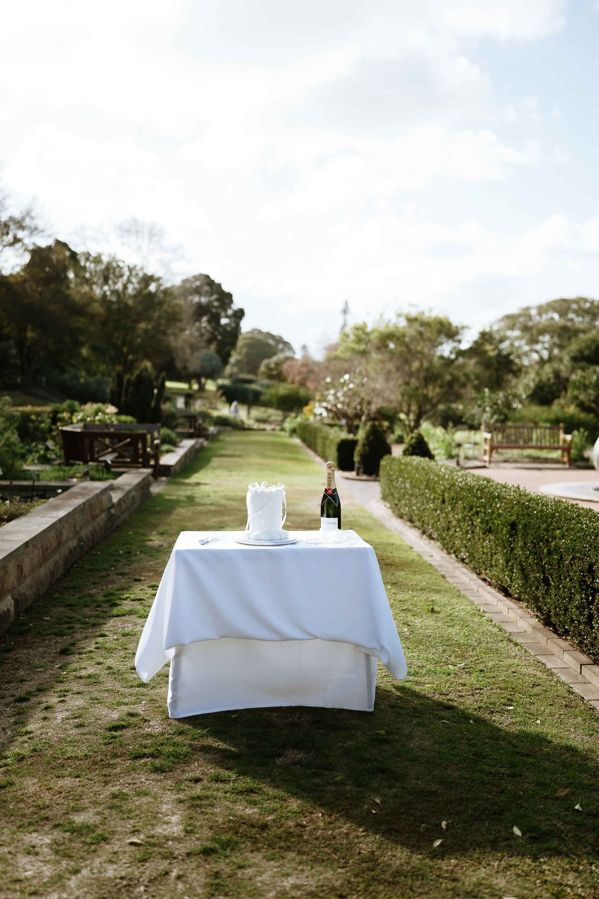LAURA AND CHRIS (Elopement wedding at the Royal botanical gardens and Opera house Sydney)
