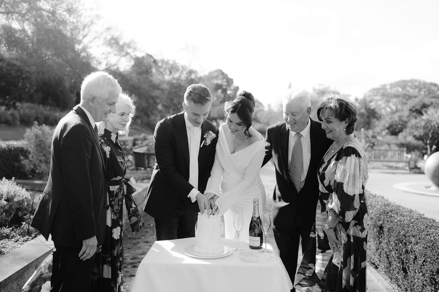 LAURA AND CHRIS (Elopement wedding at the Royal botanical gardens and Opera house Sydney)