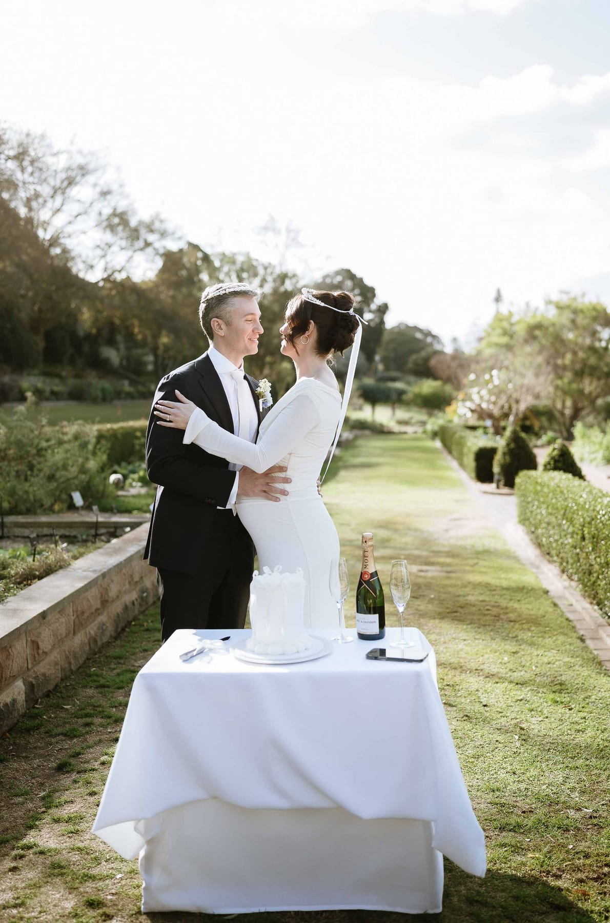 LAURA AND CHRIS (Elopement wedding at the Royal botanical gardens and Opera house Sydney)