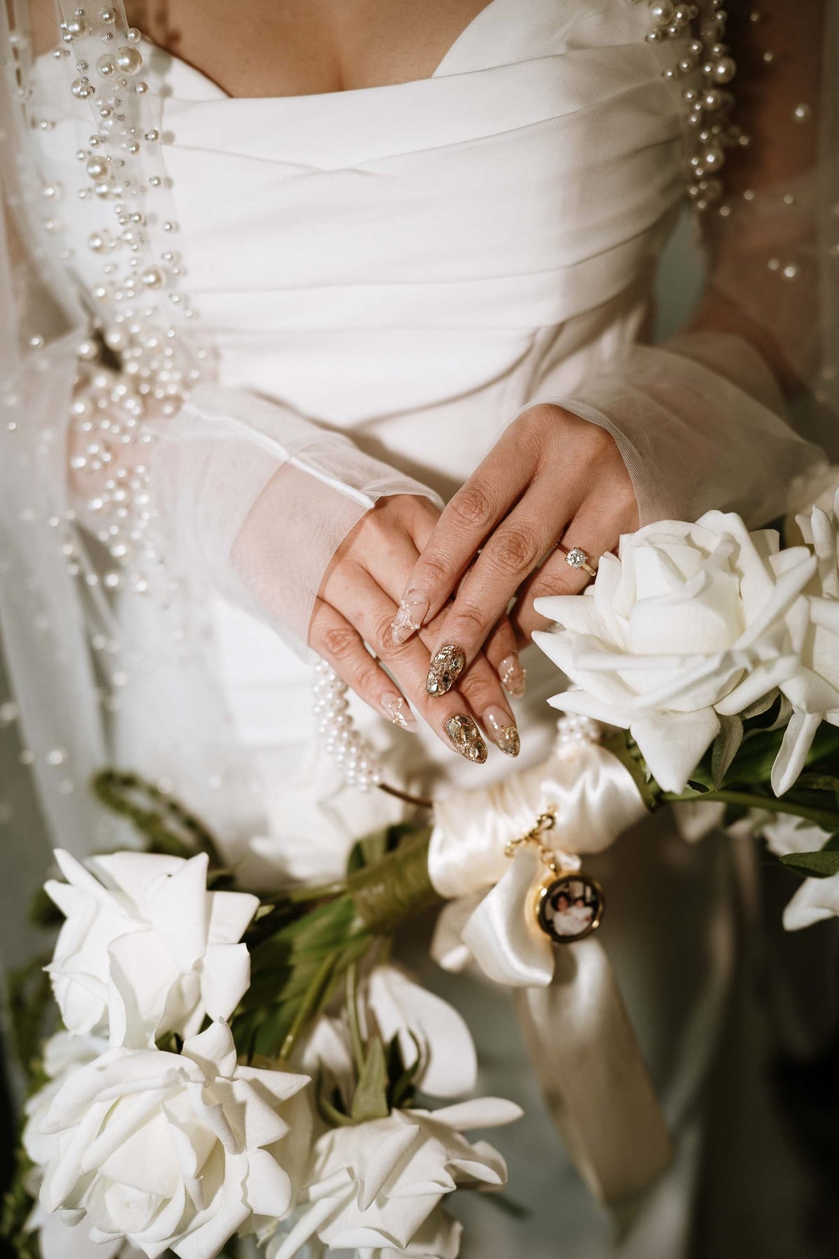 SARAH AND JASON (Intimate Sydney Elopement from Pyrmont Registry to Pier One Harbour Wedding)