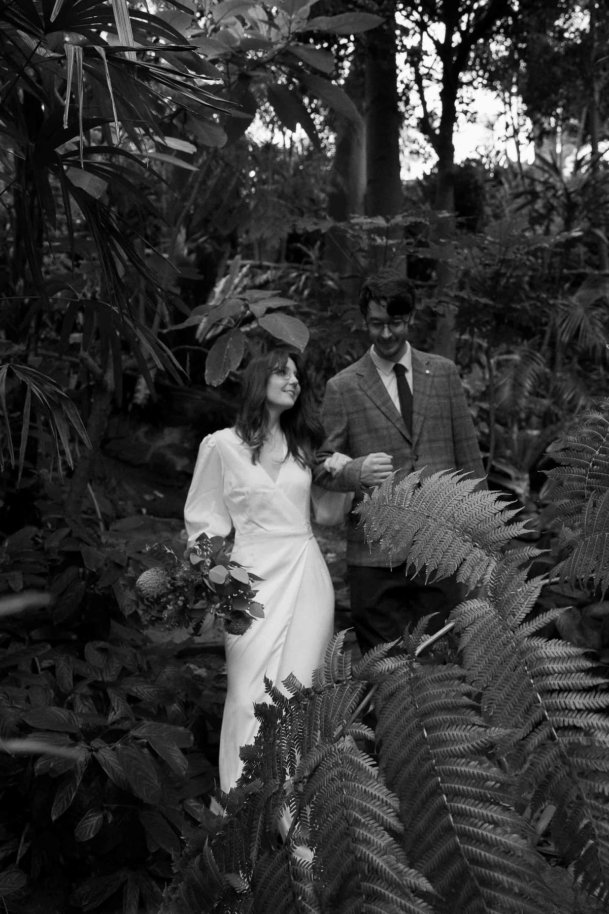 JOSH AND MADELINE (Romantic Elopement at Wendy’s Secret Garden, Lavender Bay and North Sydney Waterfront)