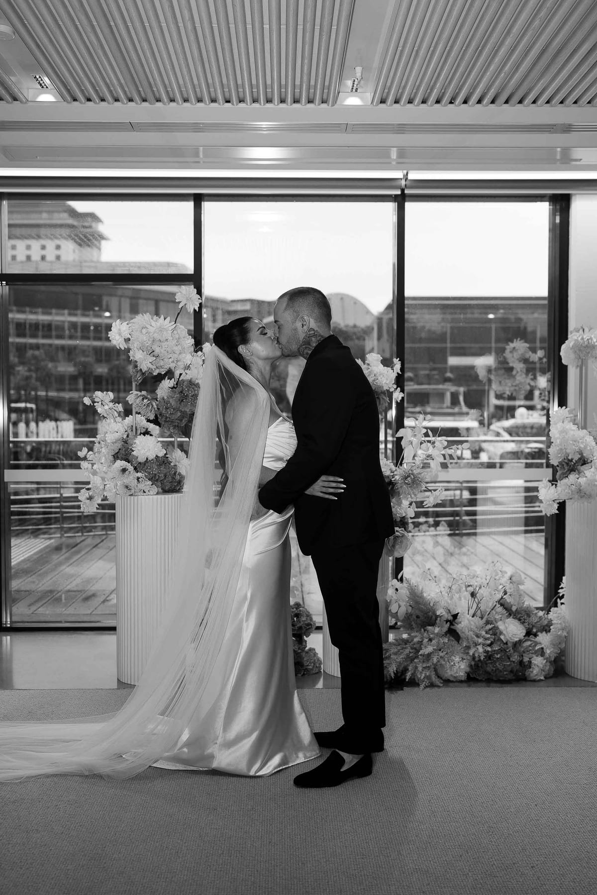 ZANE AND TORI (Pyrmont Registry Wedding and Modern Sydney CBD Elopement)