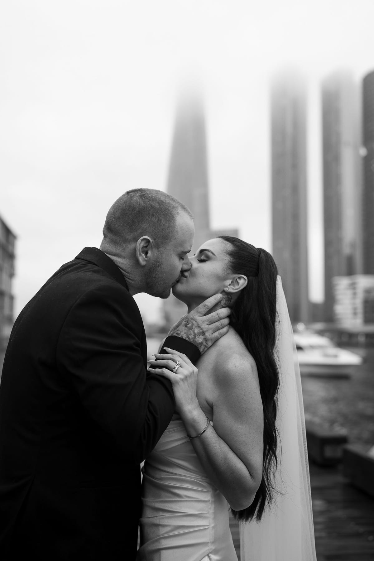 ZANE AND TORI (Pyrmont Registry Wedding and Modern Sydney CBD Elopement)