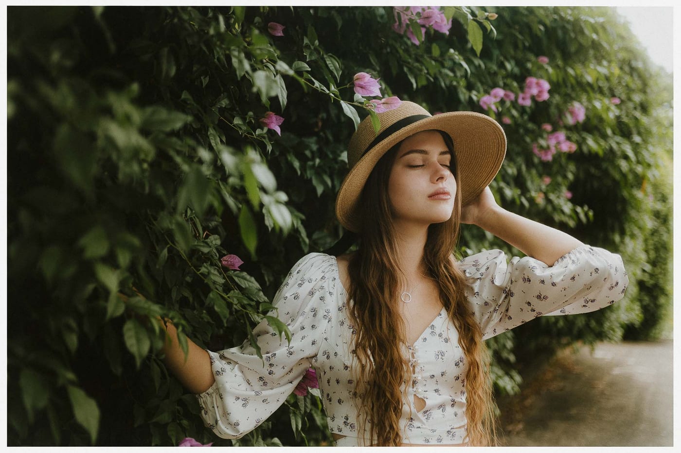 Alice in Wonderland Inspired Photoshoot with Daria | Centennial Park & Sydney Eastern Suburbs Photography