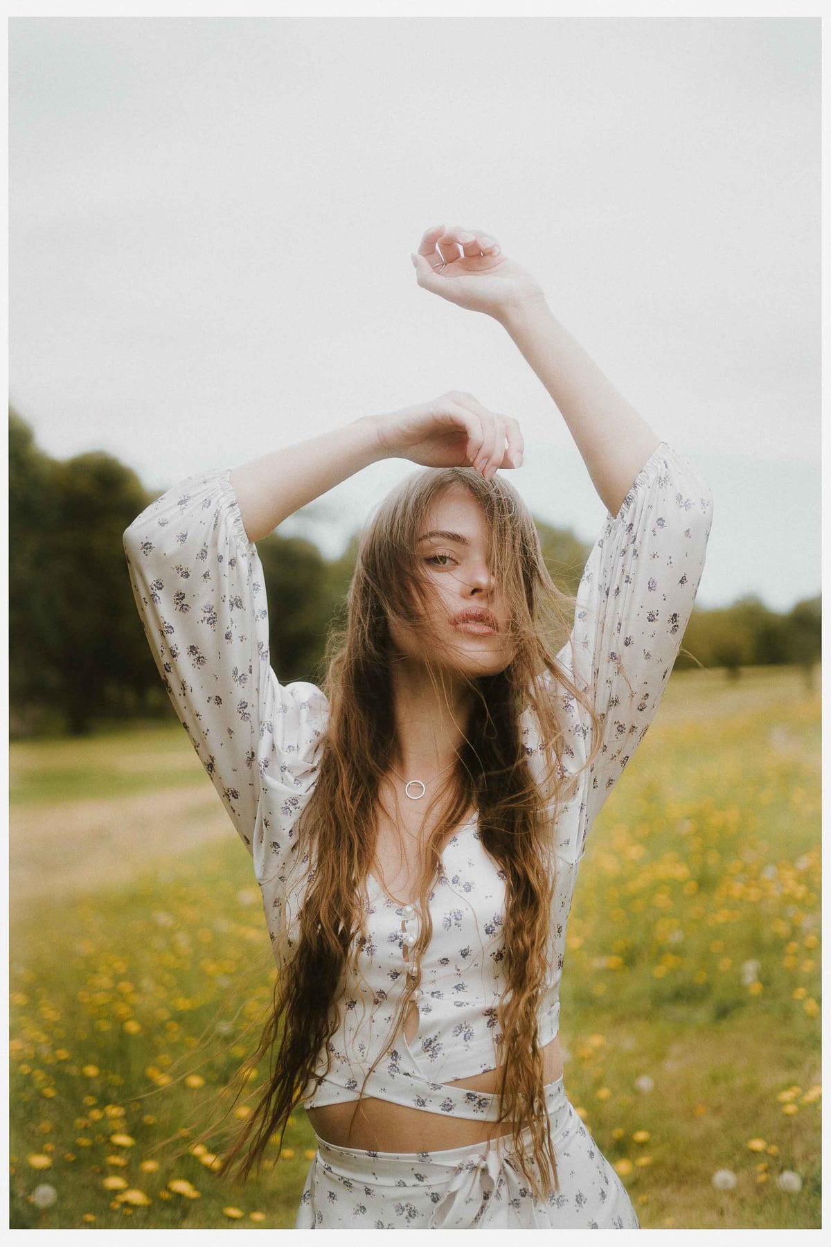 Alice in Wonderland Inspired Photoshoot with Daria | Centennial Park & Sydney Eastern Suburbs Photography