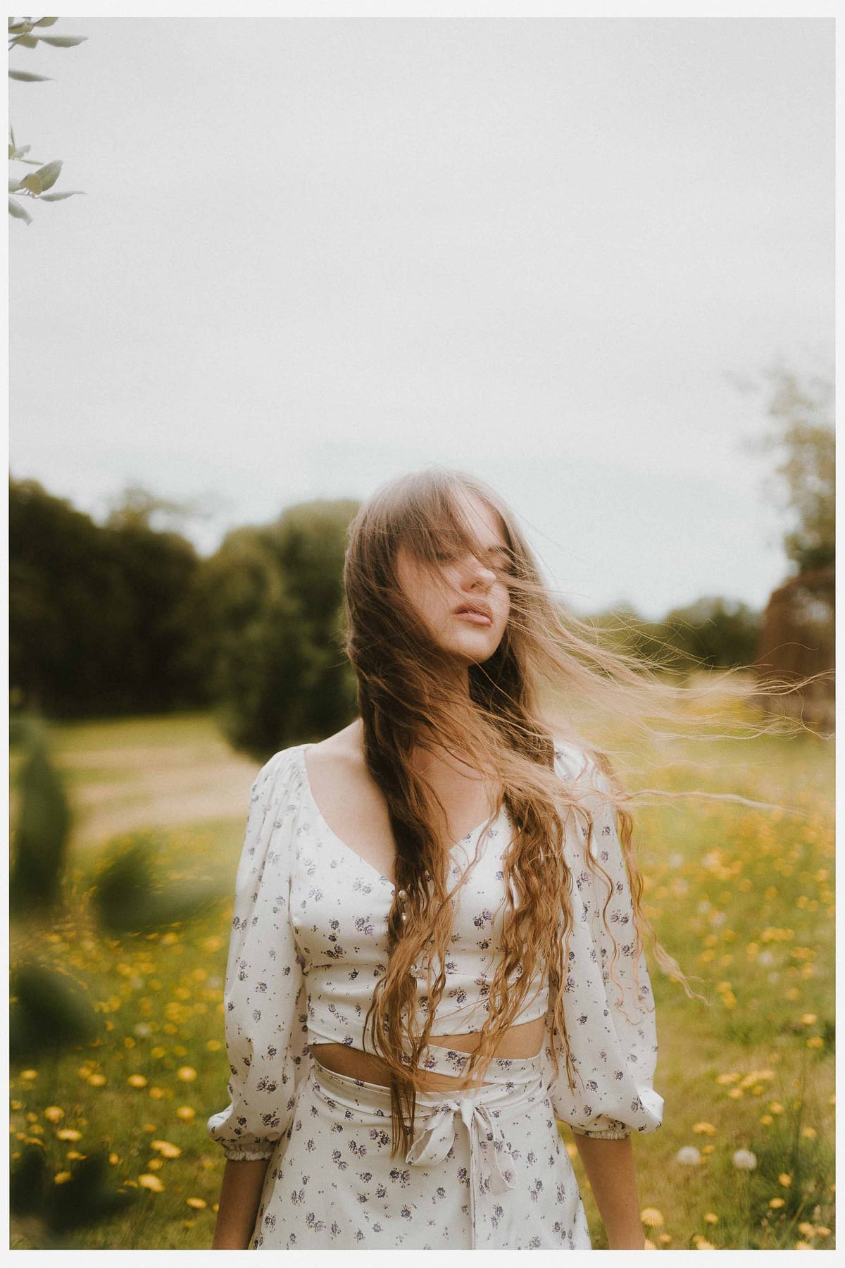 Alice in Wonderland Inspired Photoshoot with Daria | Centennial Park & Sydney Eastern Suburbs Photography