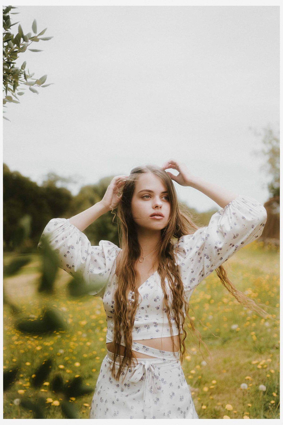 Alice in Wonderland Inspired Photoshoot with Daria | Centennial Park & Sydney Eastern Suburbs Photography