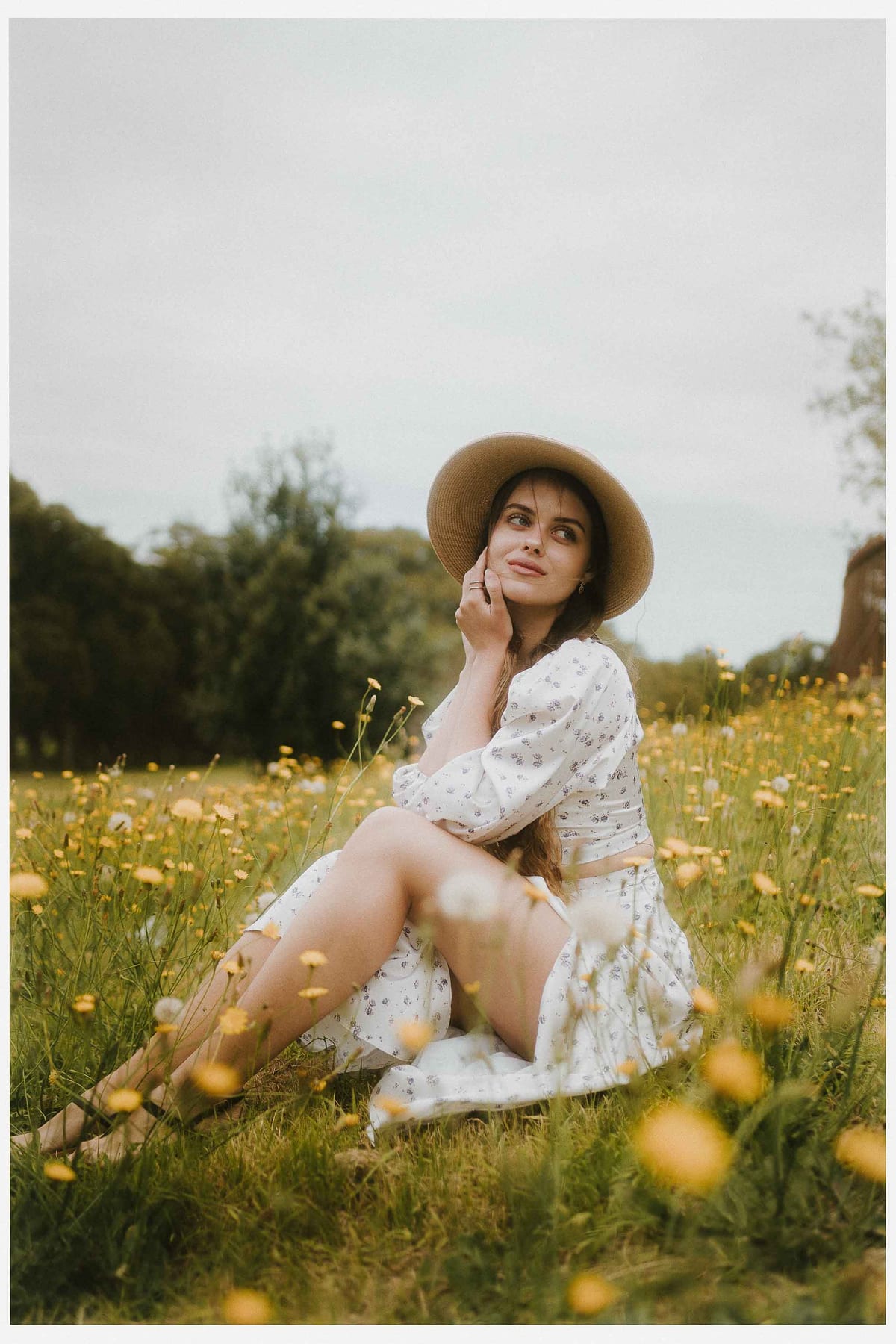 Alice in Wonderland Inspired Photoshoot with Daria | Centennial Park & Sydney Eastern Suburbs Photography