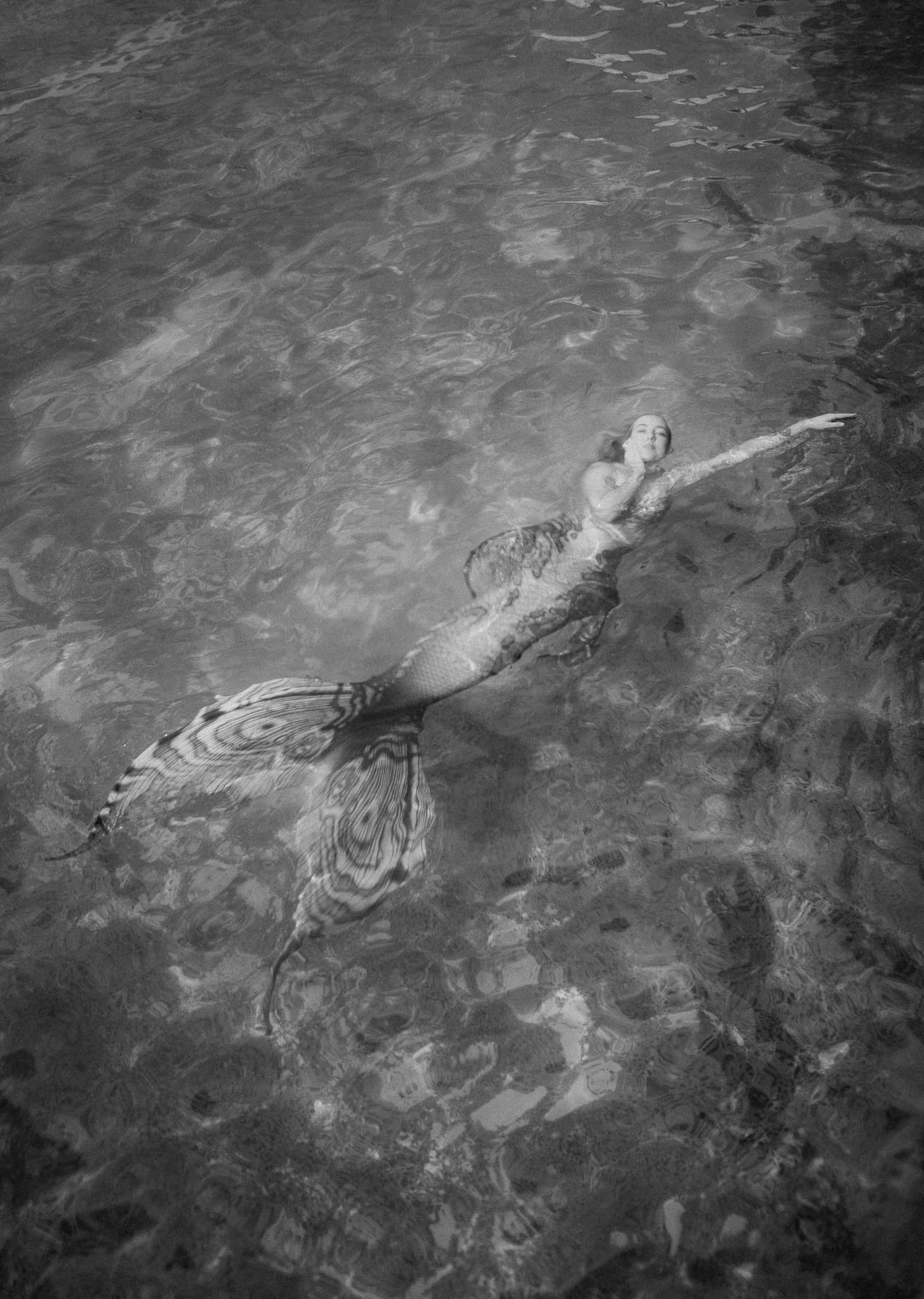 Moody Mermaid Photoshoot at Bronte Beach Rock Pool with Taylor