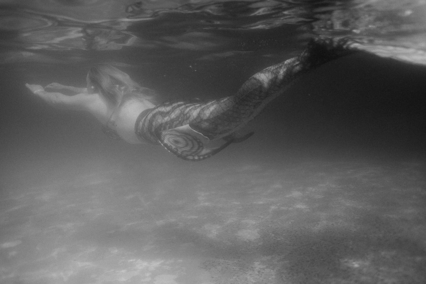 Moody Mermaid Photoshoot at Bronte Beach Rock Pool with Taylor